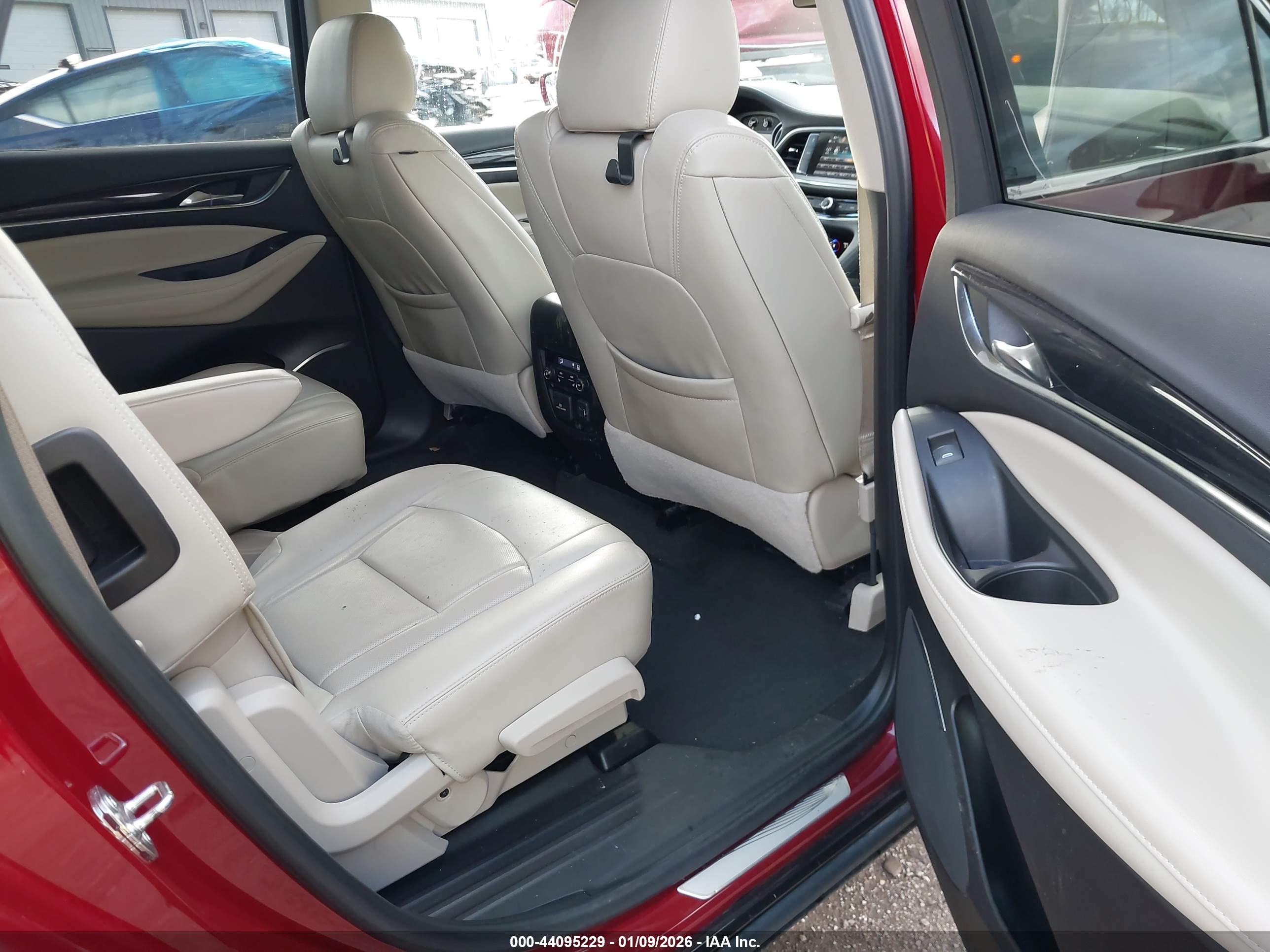BUICK ENCLAVE image 8