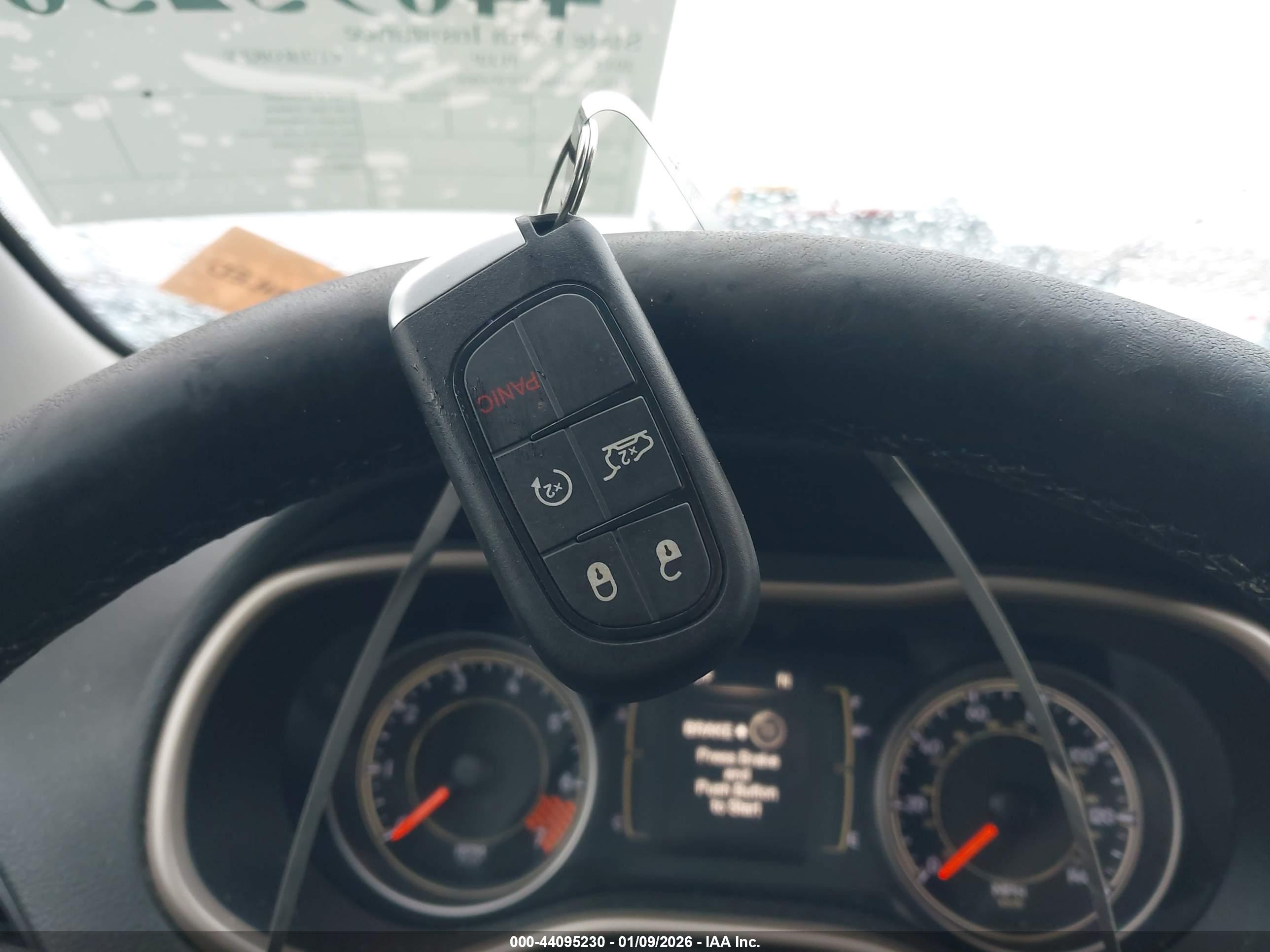 JEEP CHEROKEE image 11