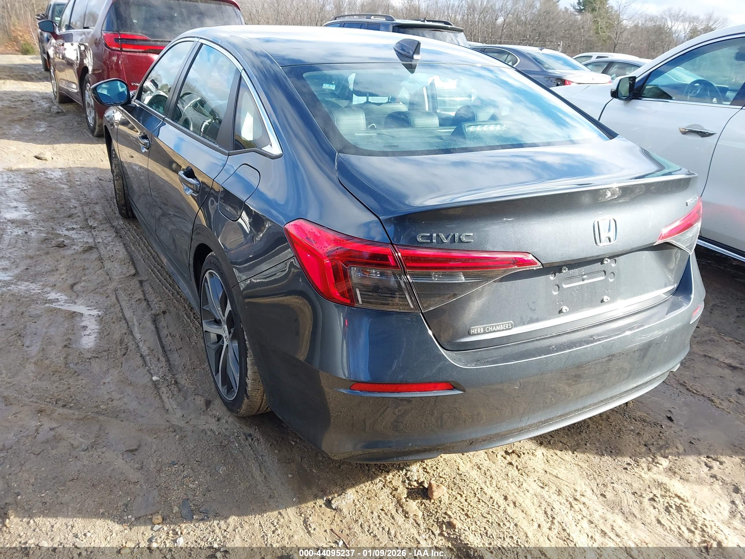 HONDA CIVIC image 3