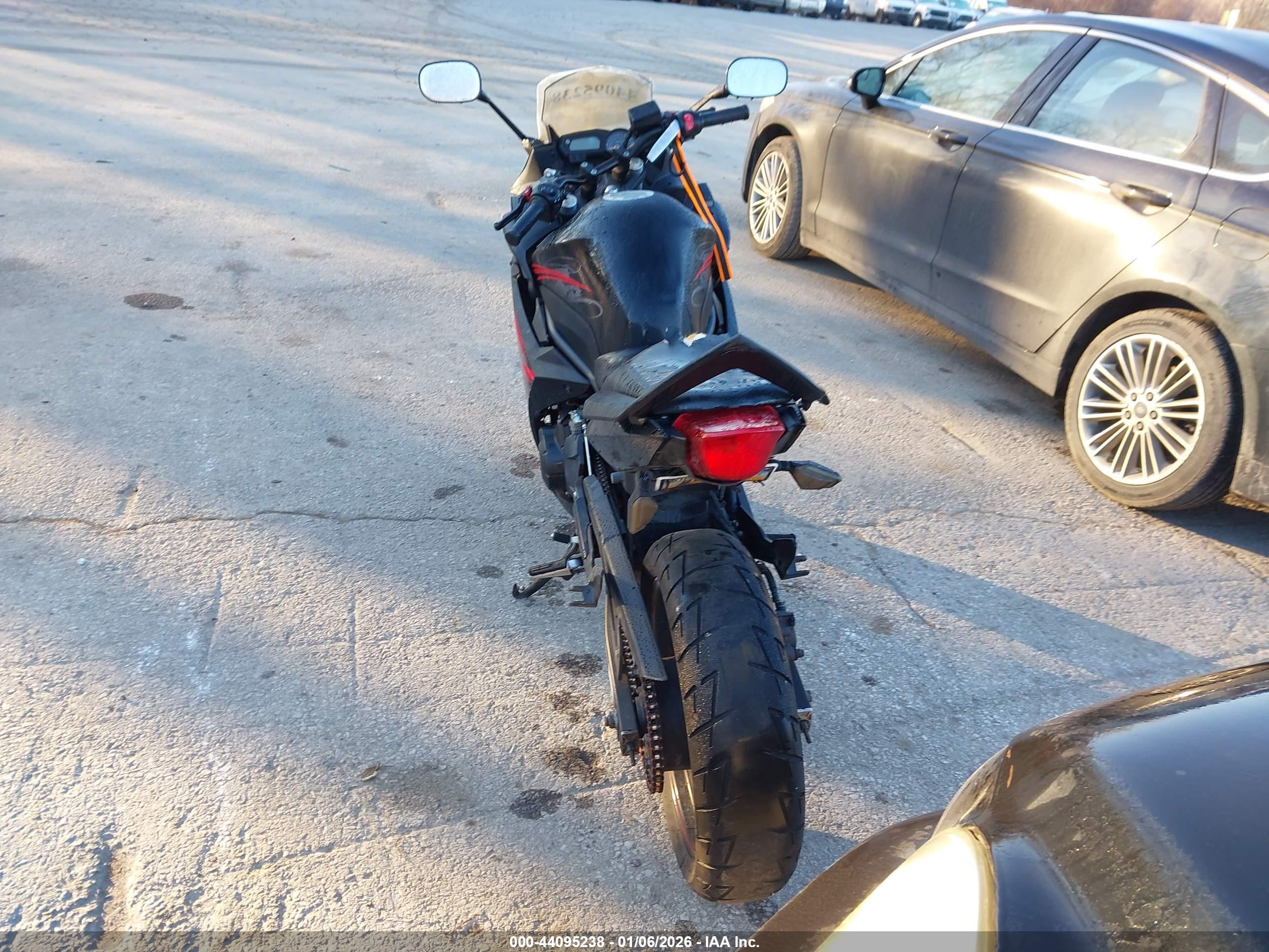 YAMAHA FZ6 image 6