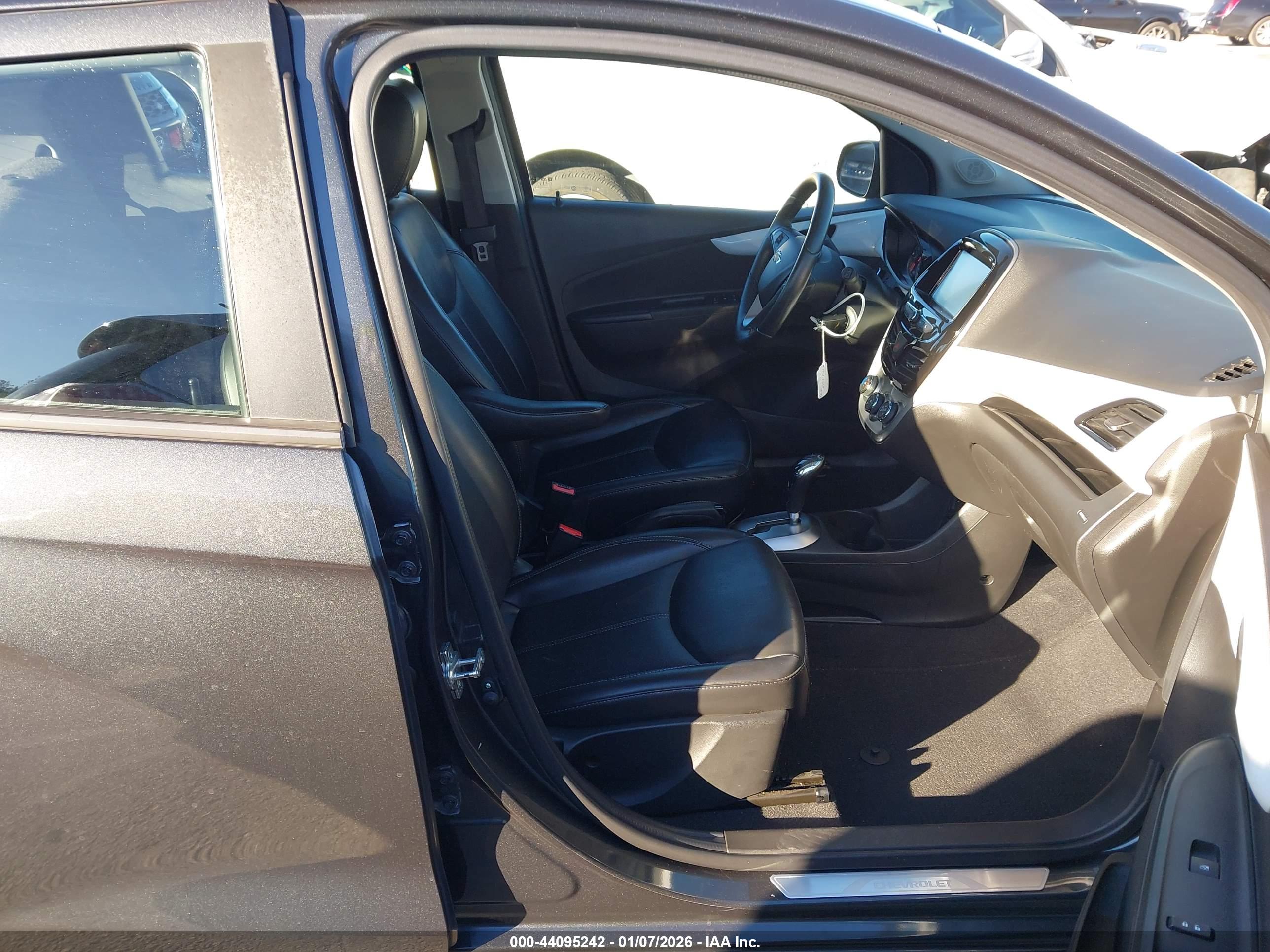 CHEVROLET SPARK image 5