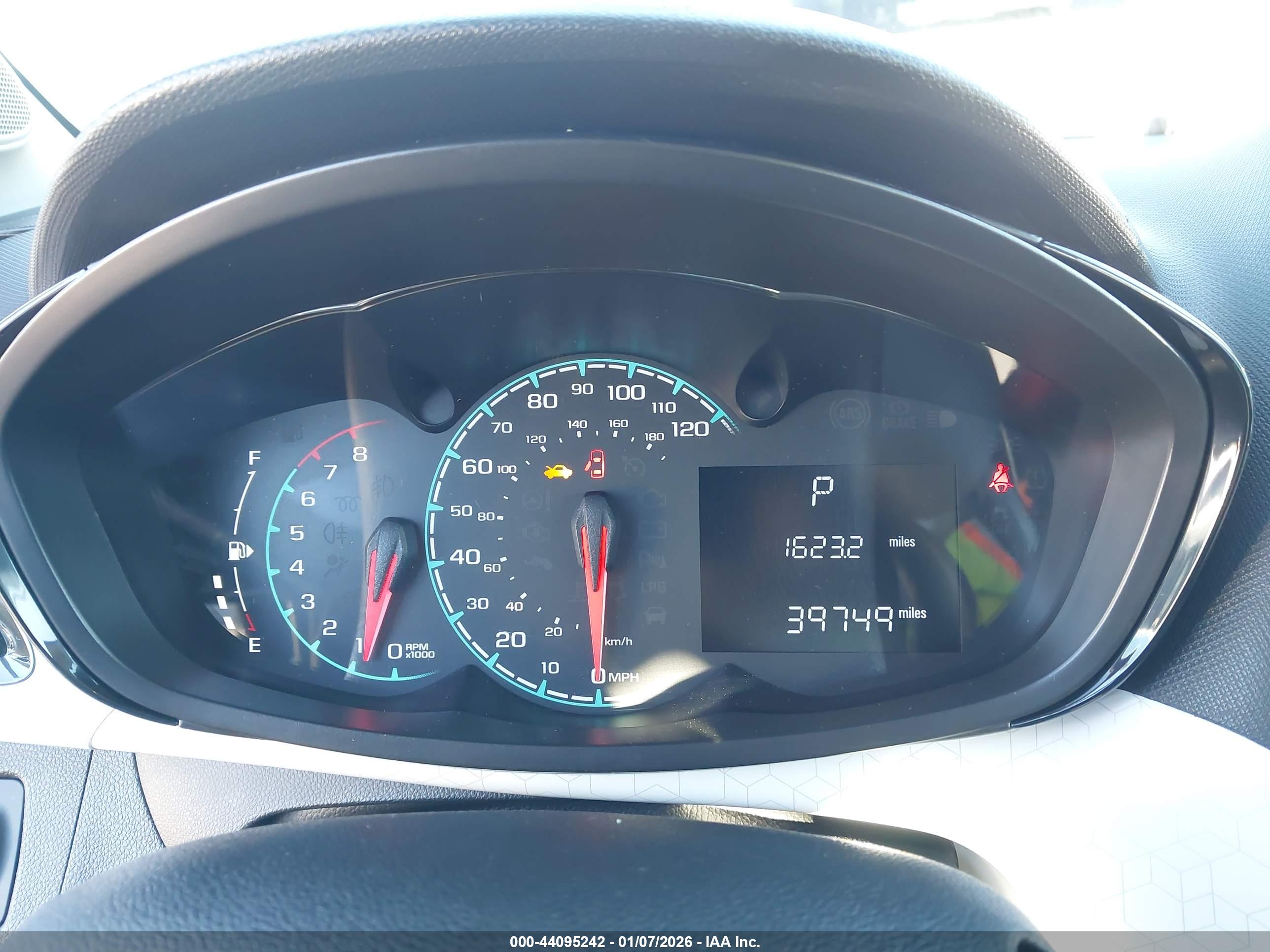 CHEVROLET SPARK image 7