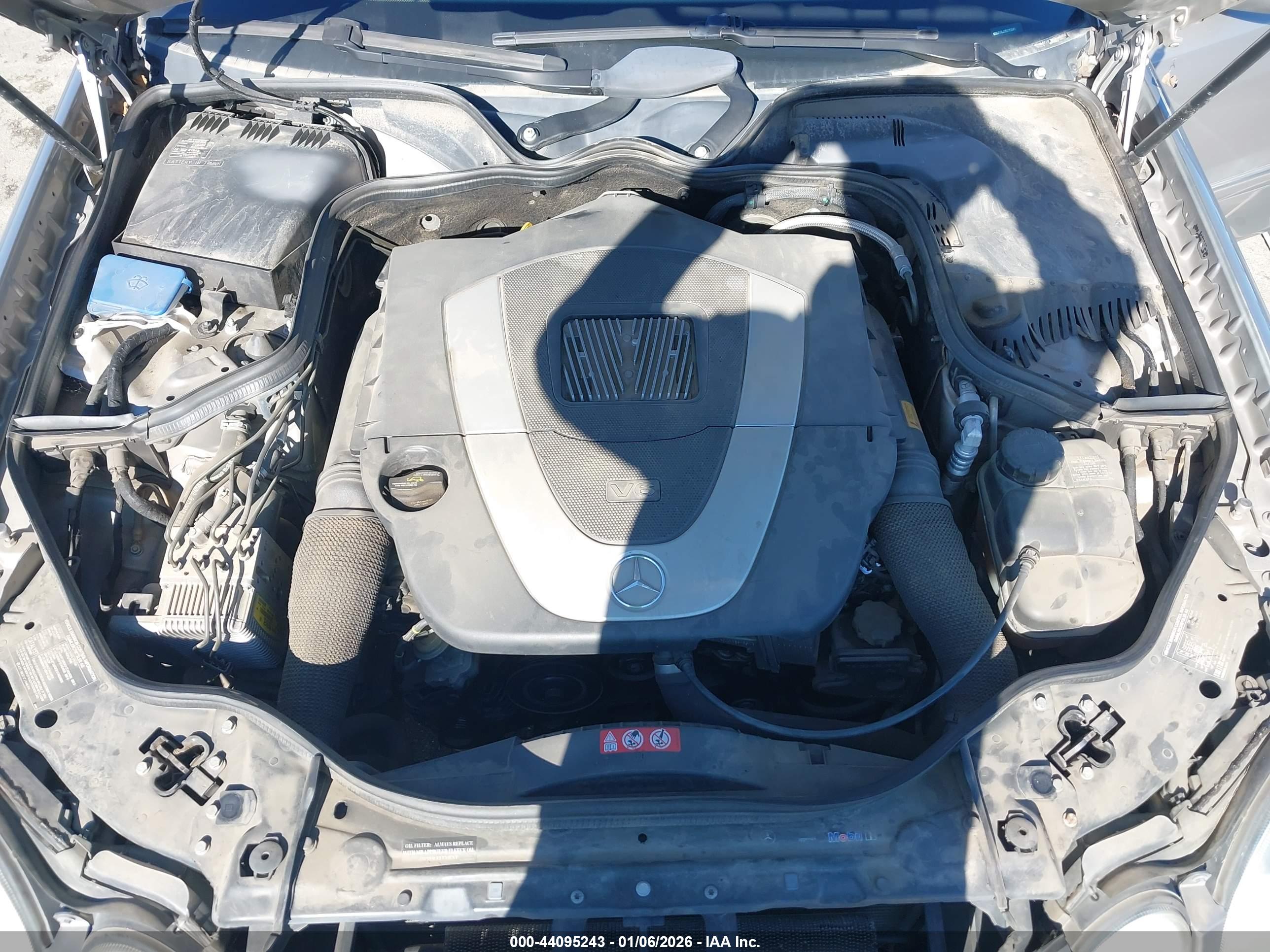 MERCEDES-BENZ E image 10