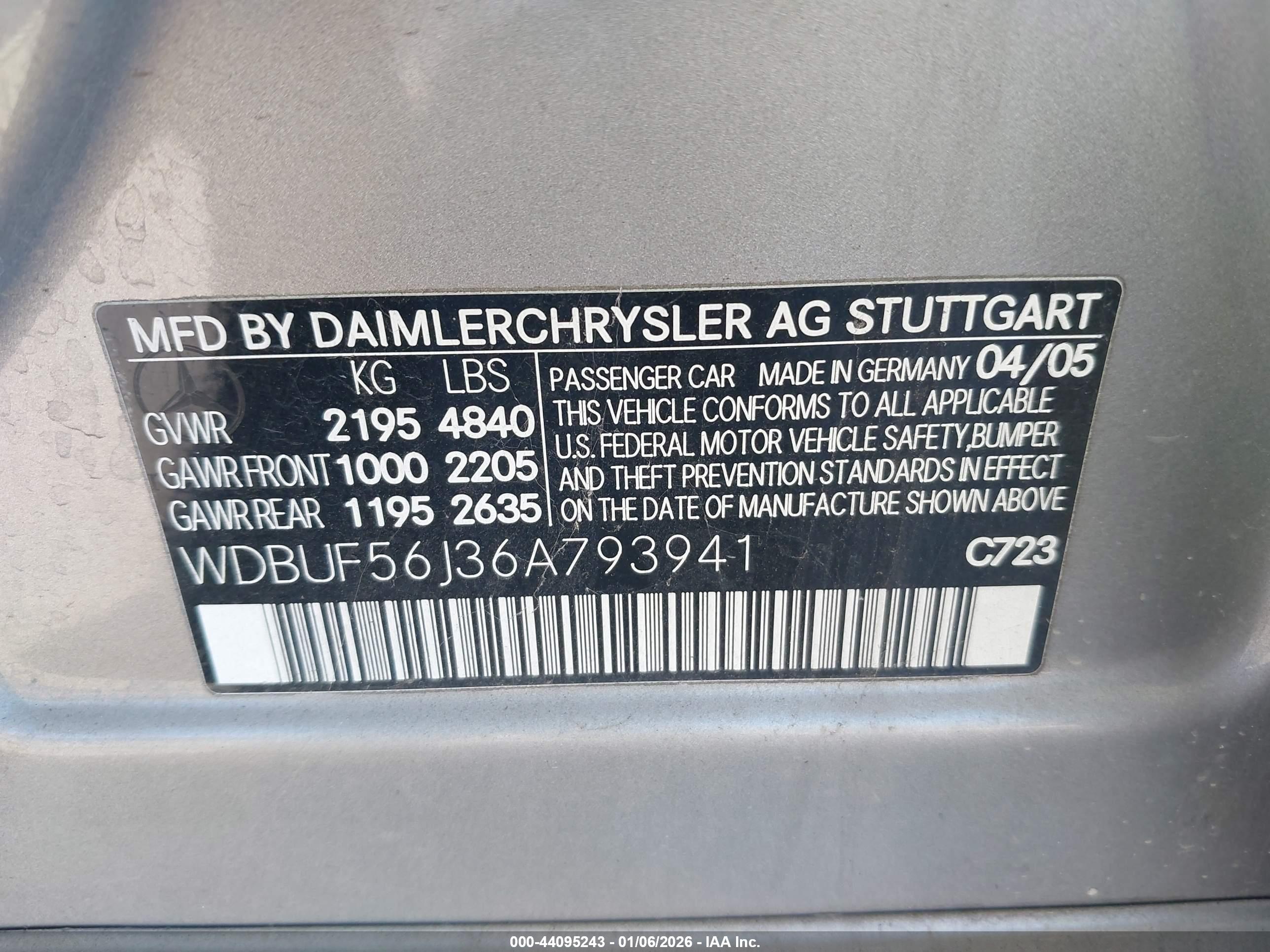 MERCEDES-BENZ E image 9