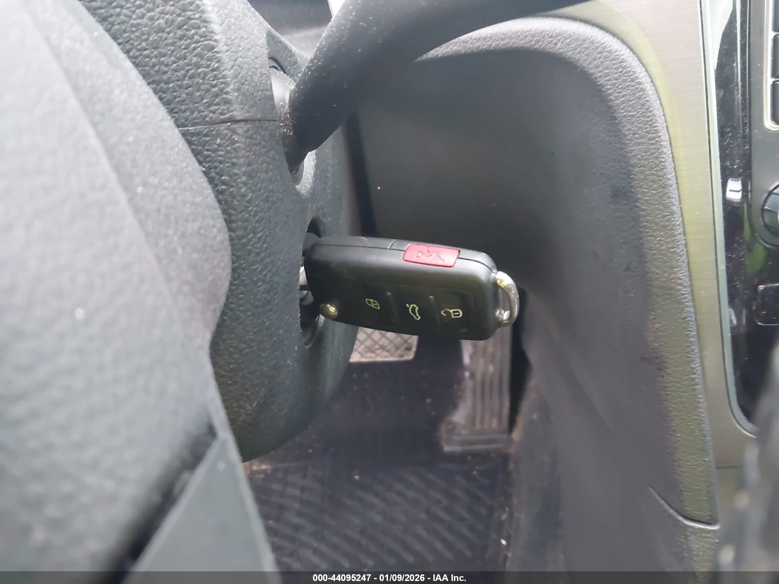 VOLKSWAGEN PASSAT image 11