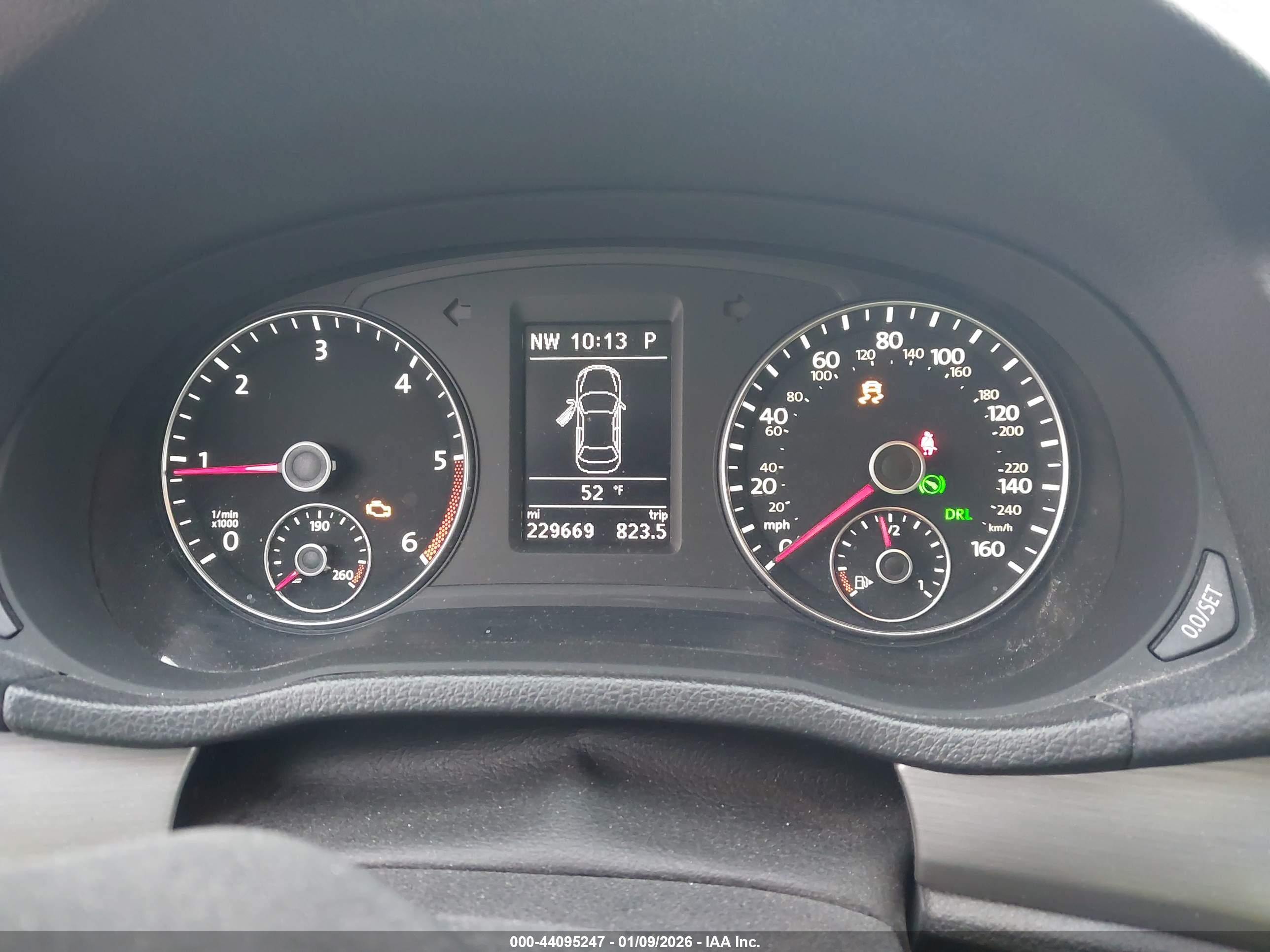 VOLKSWAGEN PASSAT image 7