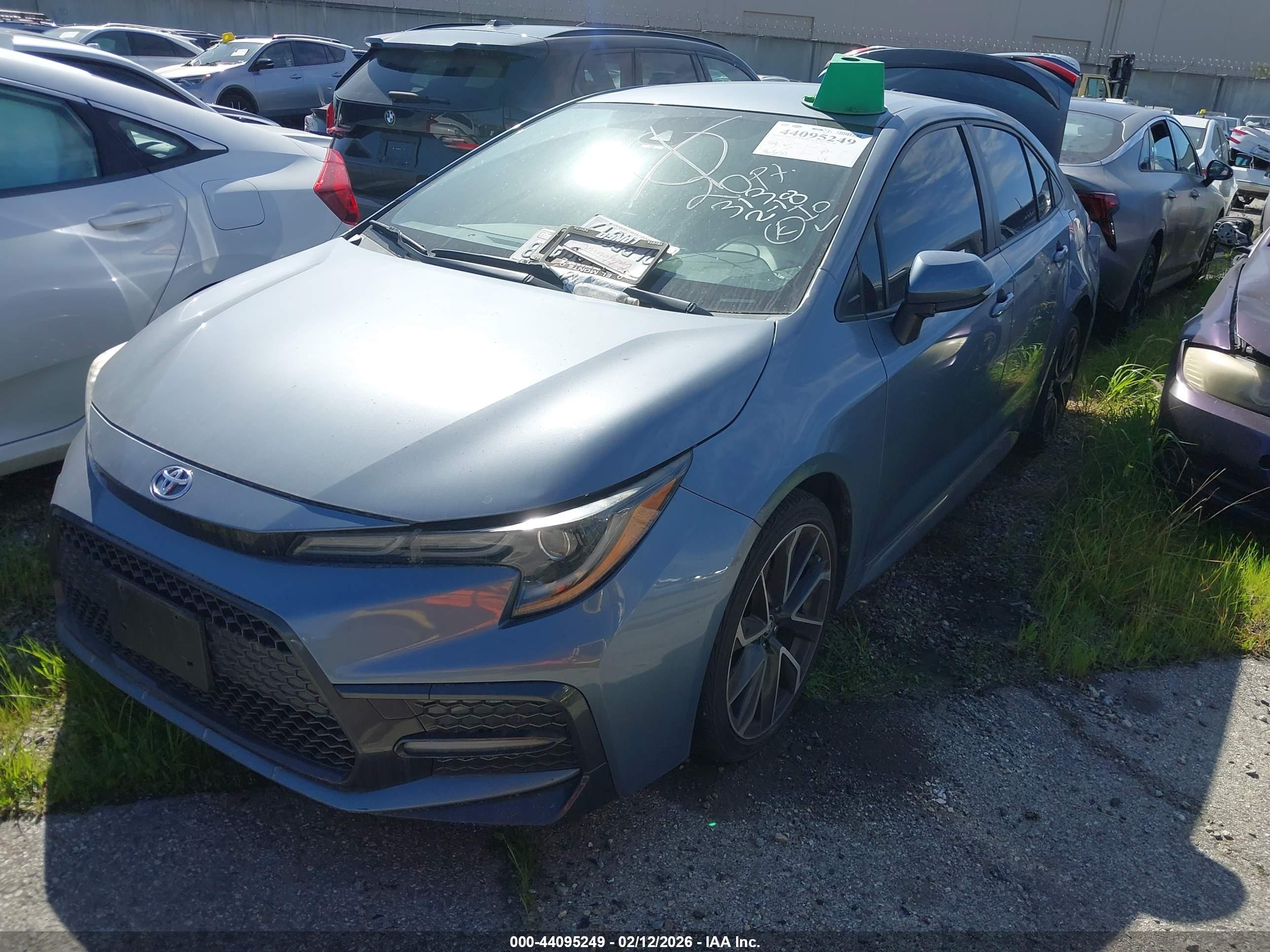 TOYOTA COROLLA image 2