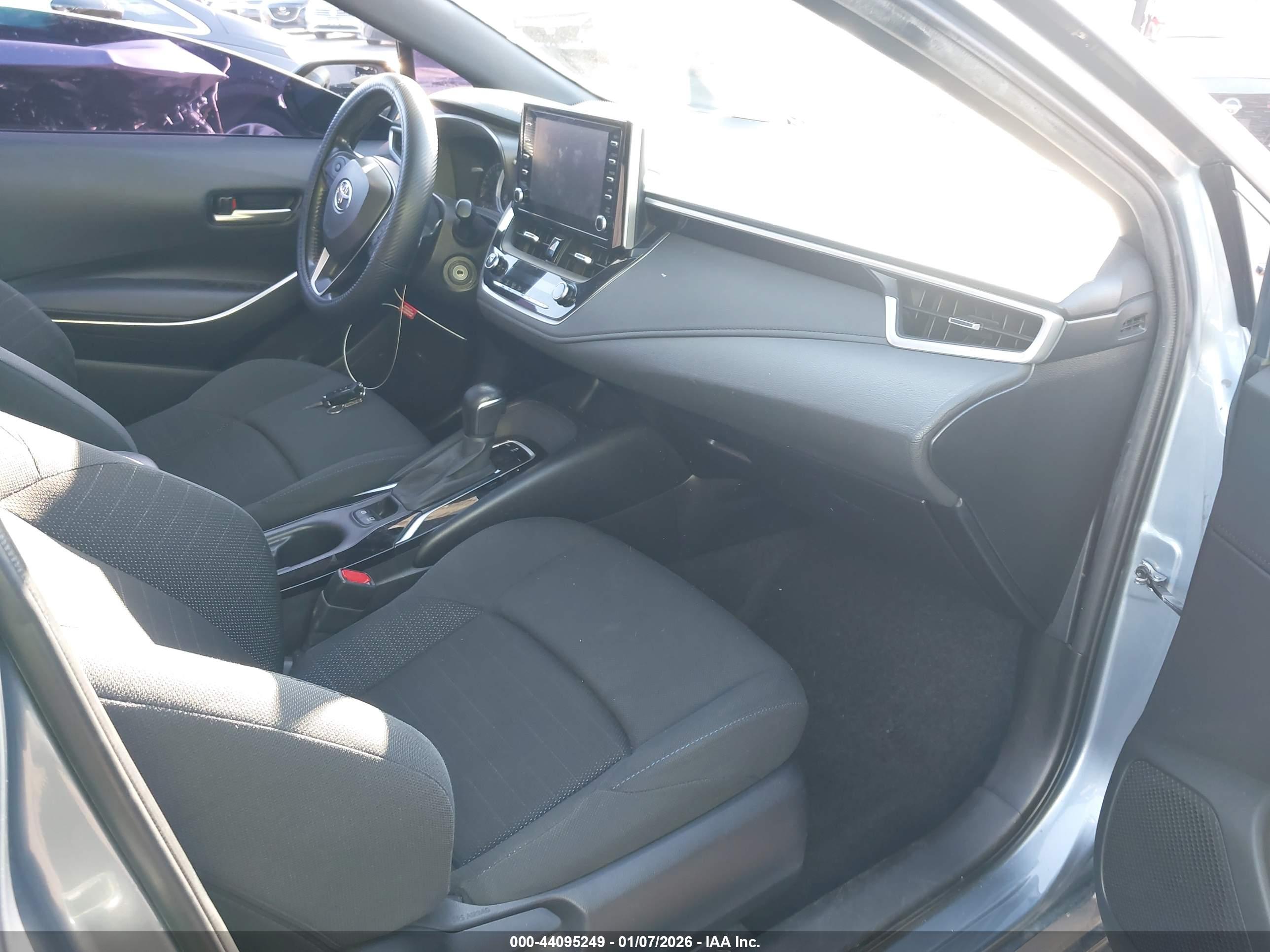 TOYOTA COROLLA image 5