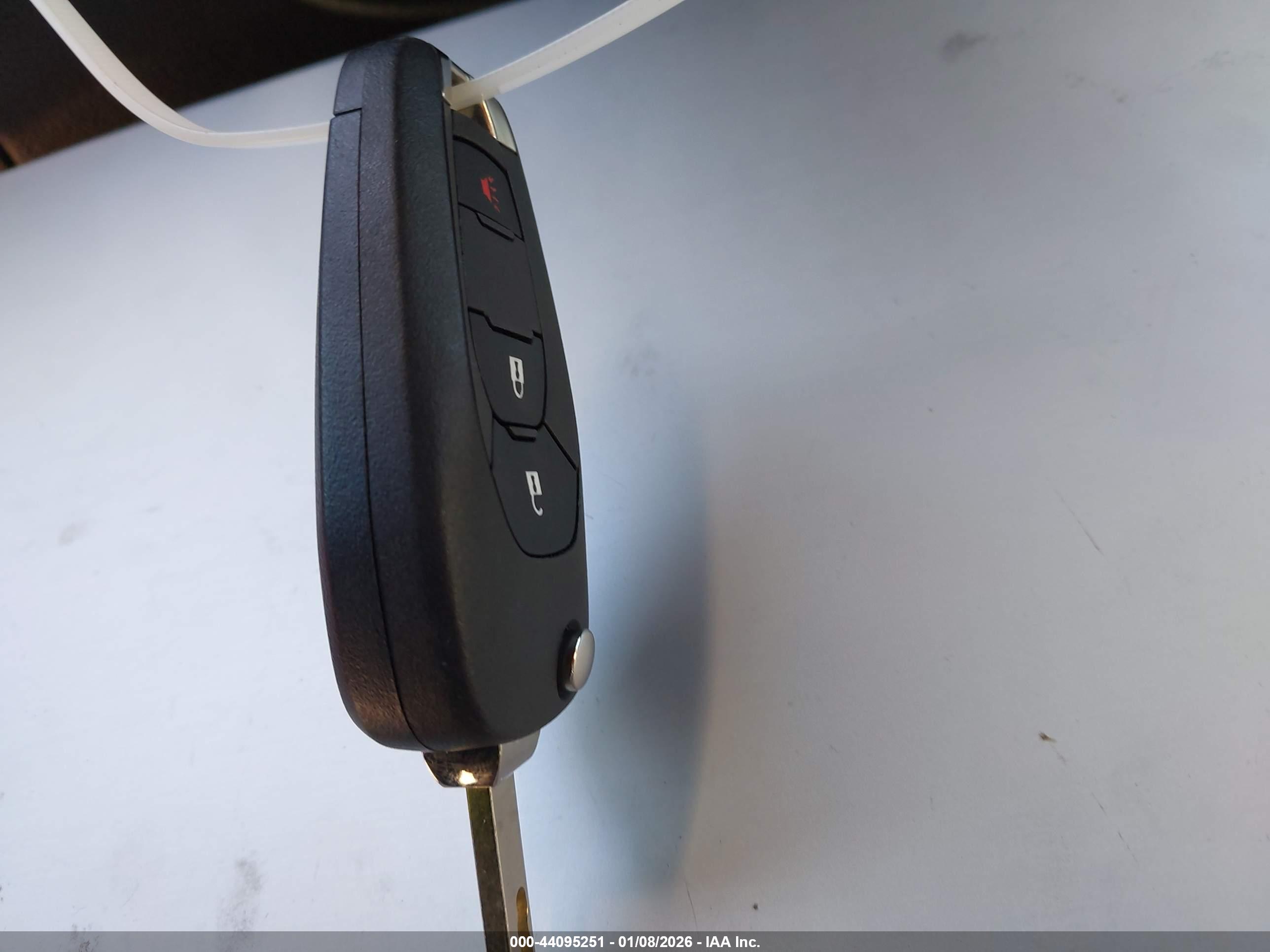 CHEVROLET TRAX image 11