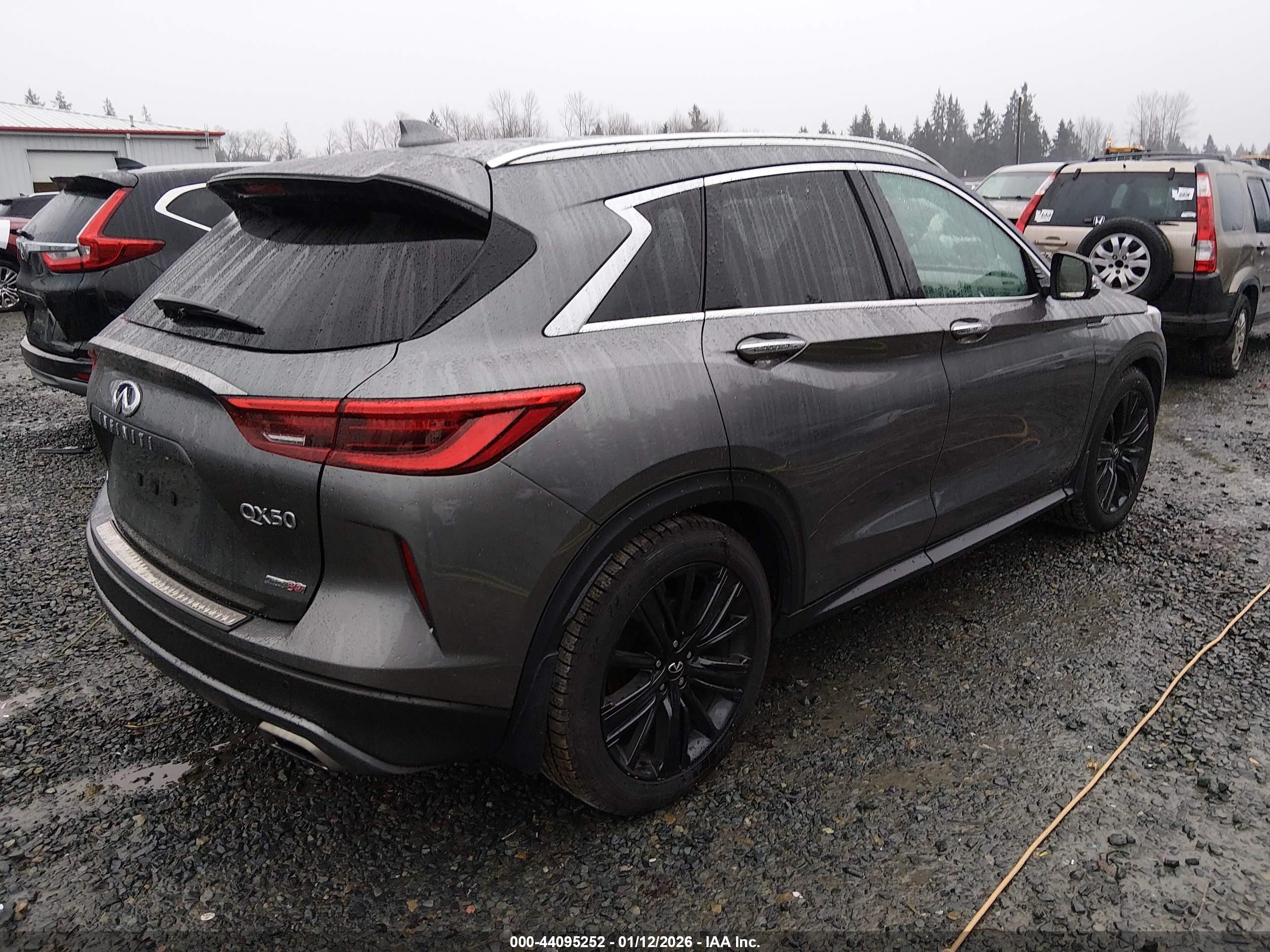 INFINITI QX50 image 4