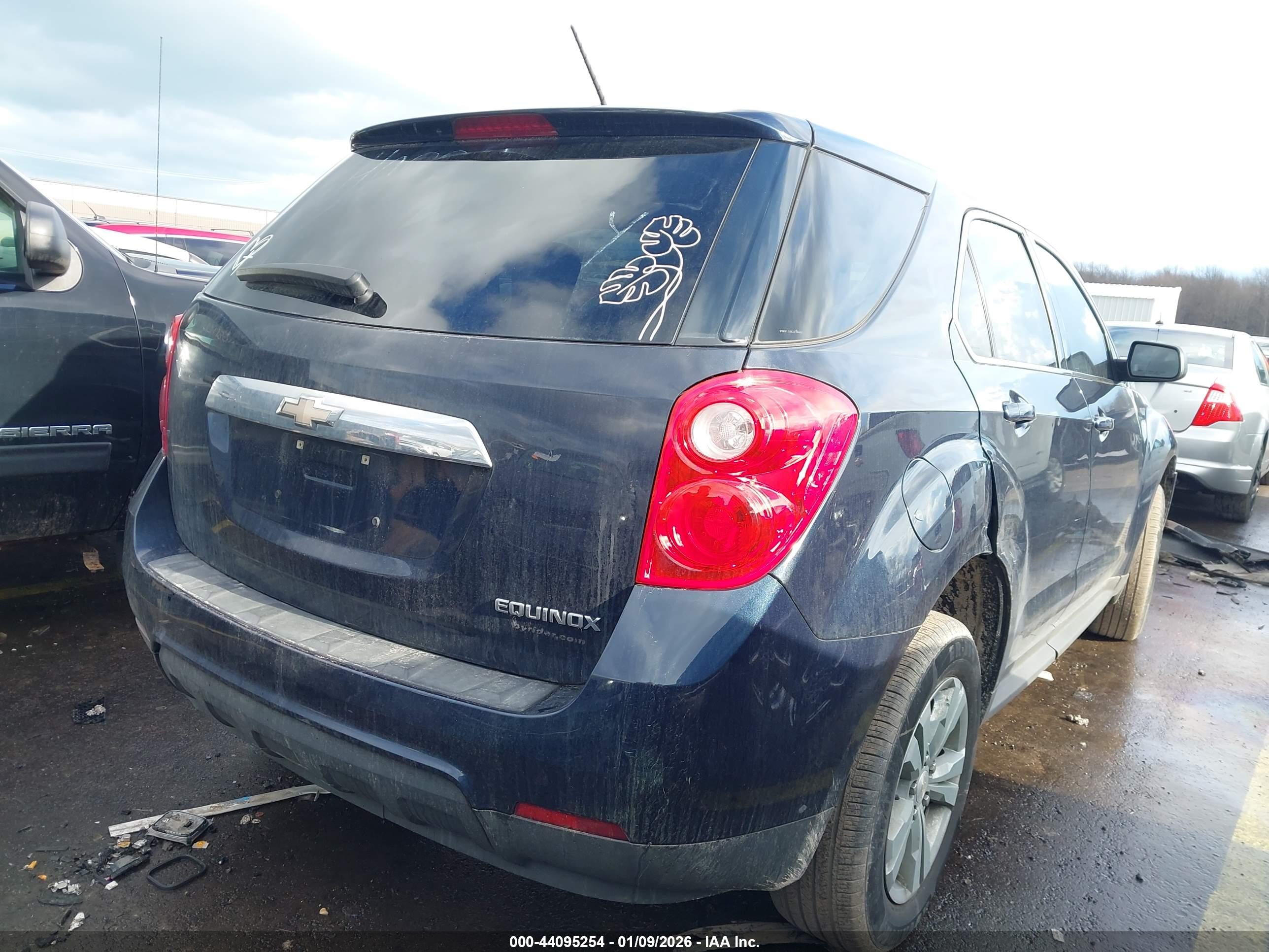 CHEVROLET EQUINOX image 4