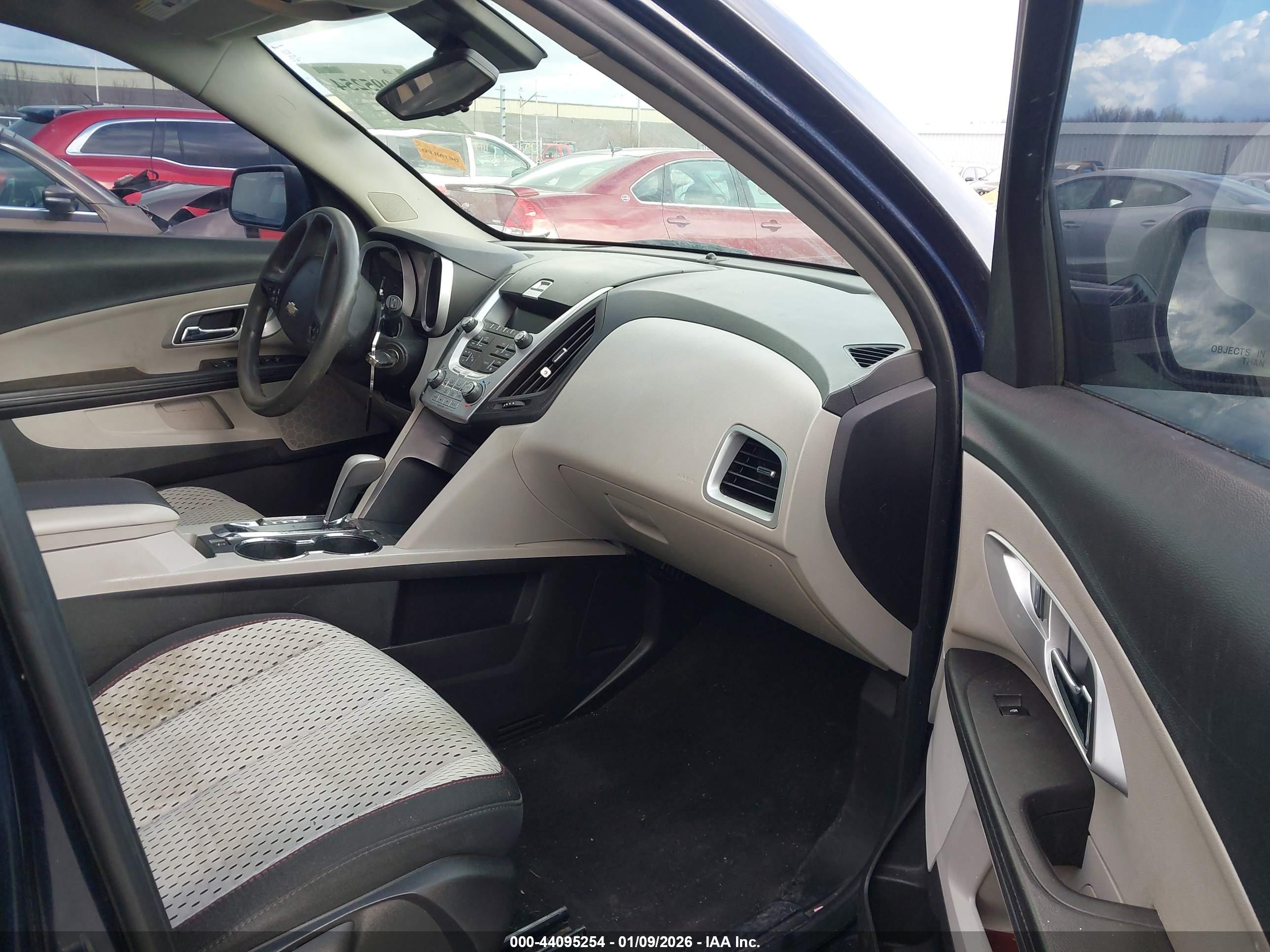 CHEVROLET EQUINOX image 5