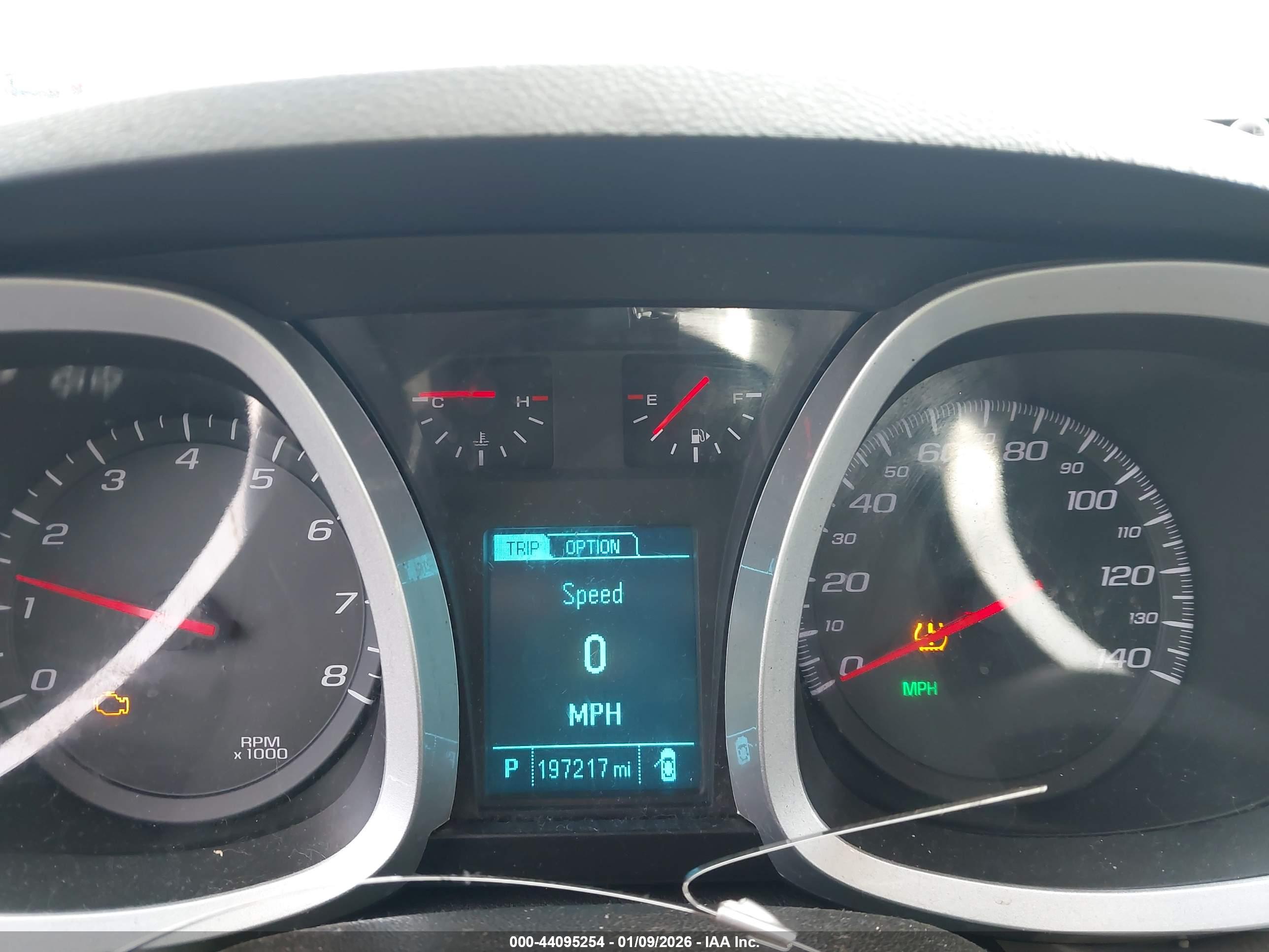 CHEVROLET EQUINOX image 7