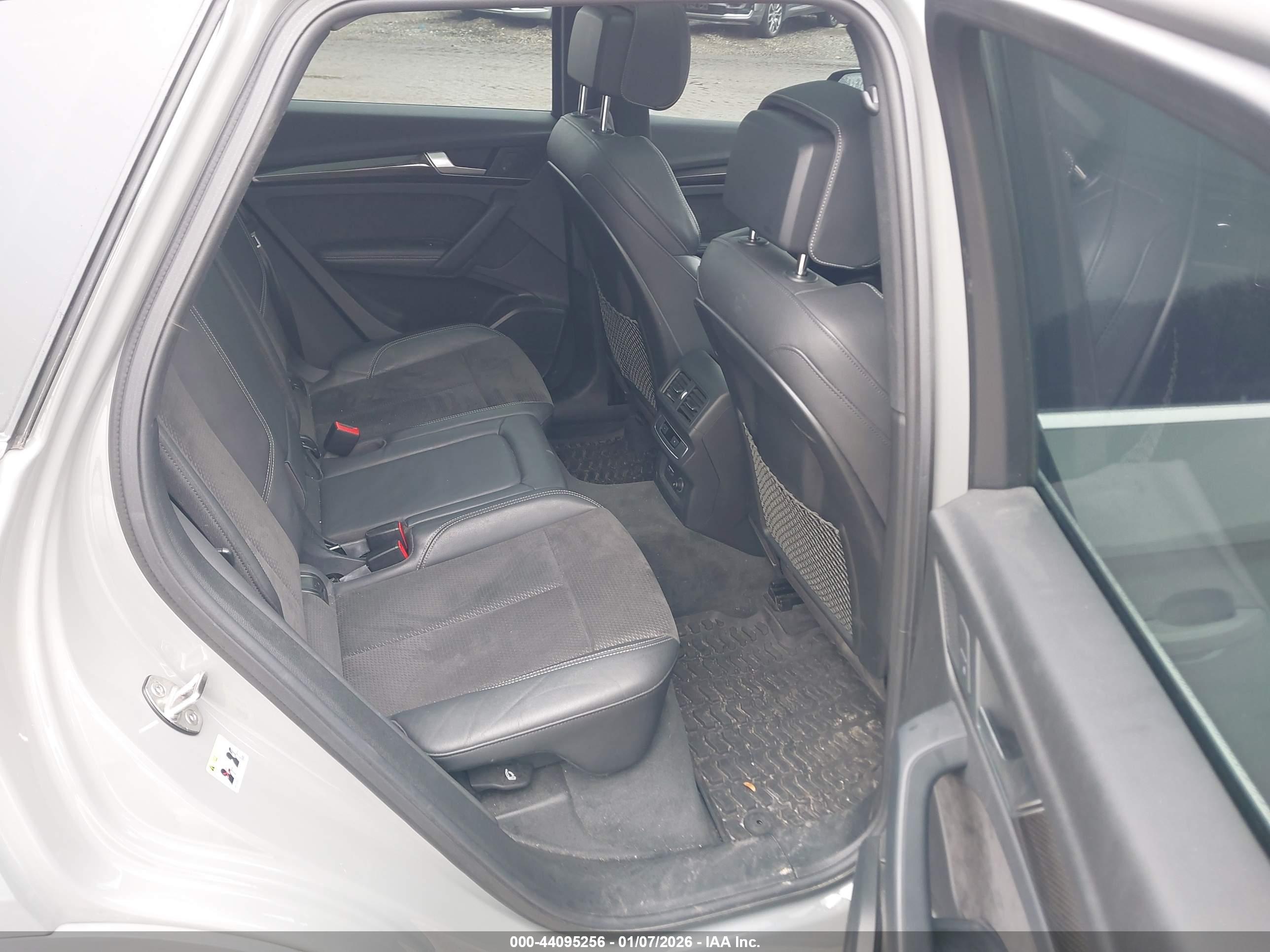 AUDI SQ5 image 8