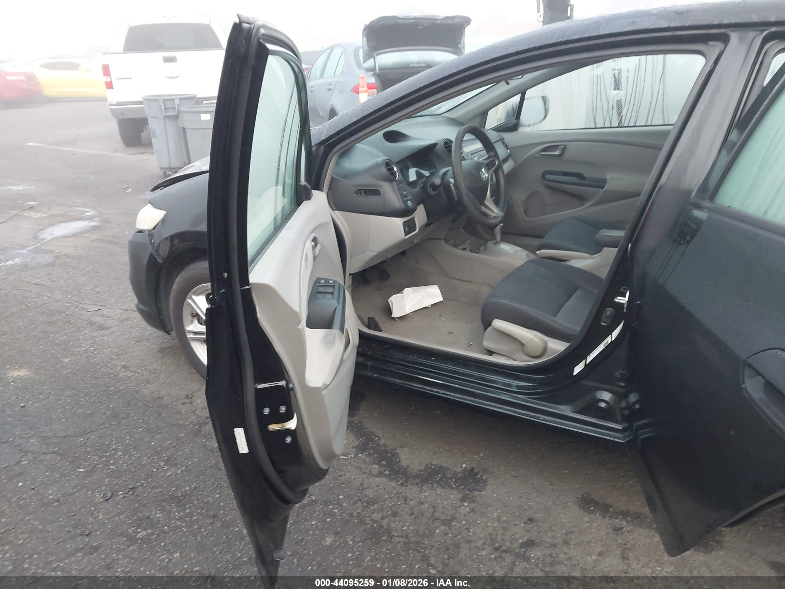 HONDA INSIGHT image 5