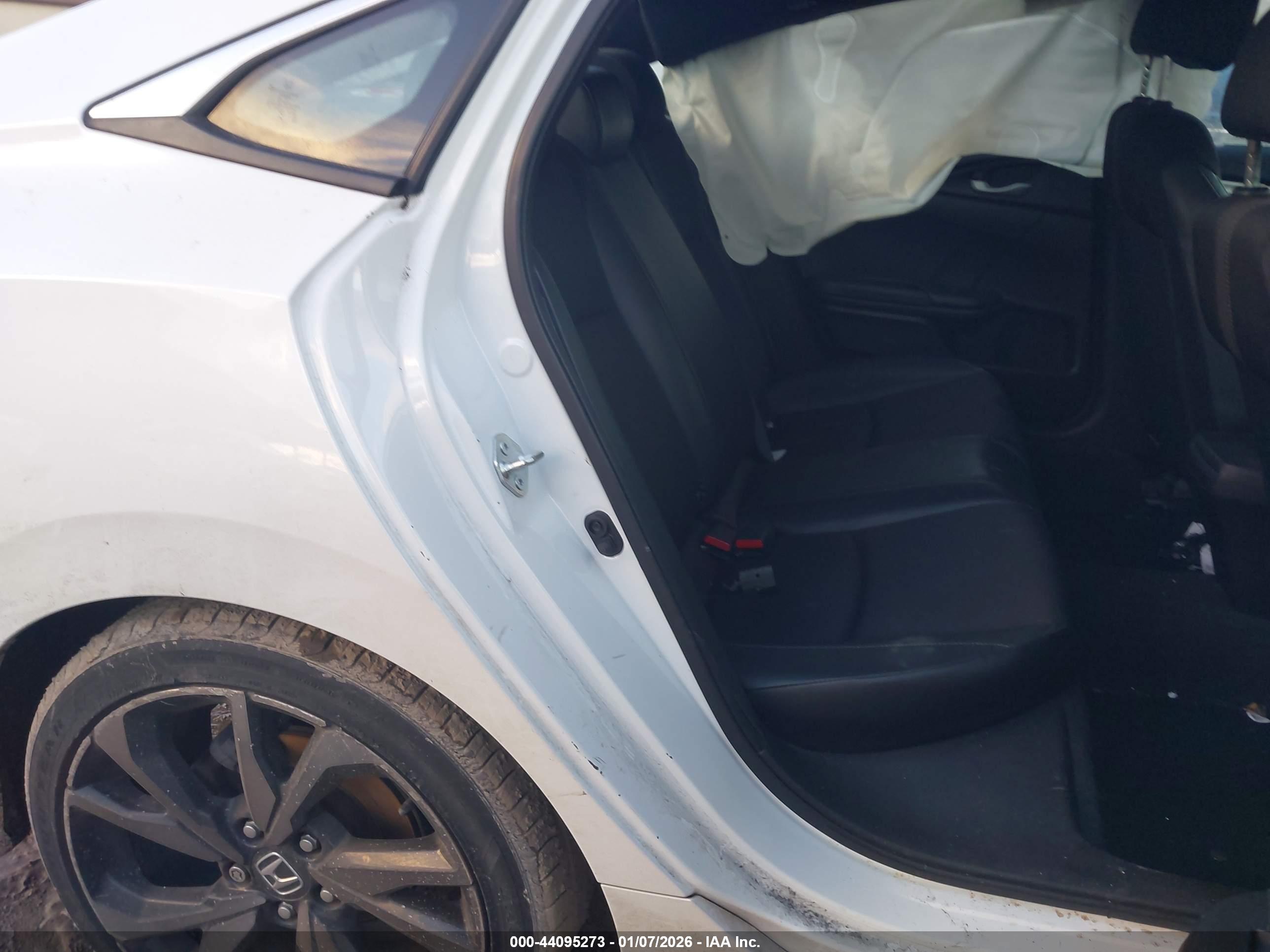 HONDA CIVIC image 8