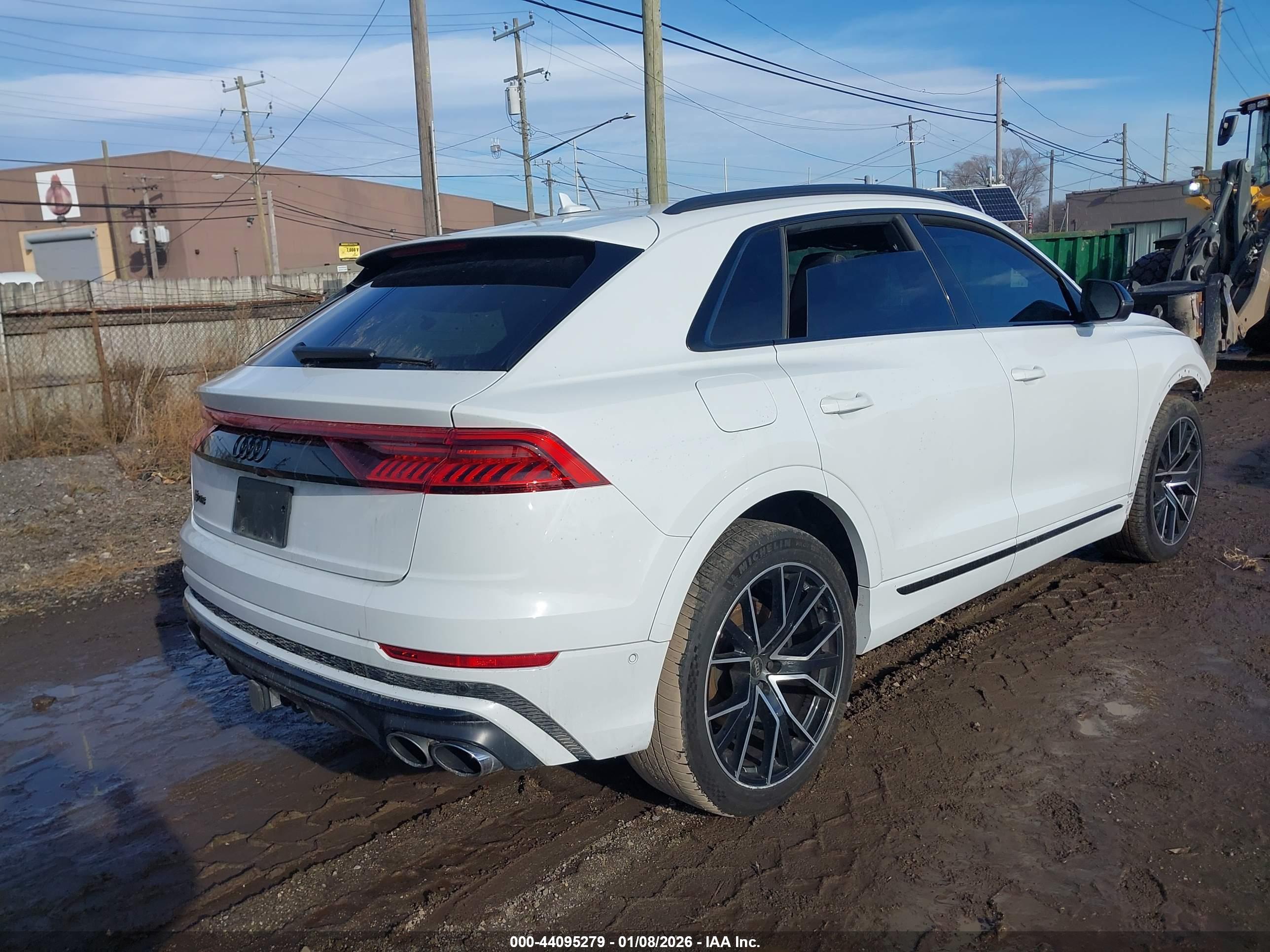 AUDI SQ8 image 4