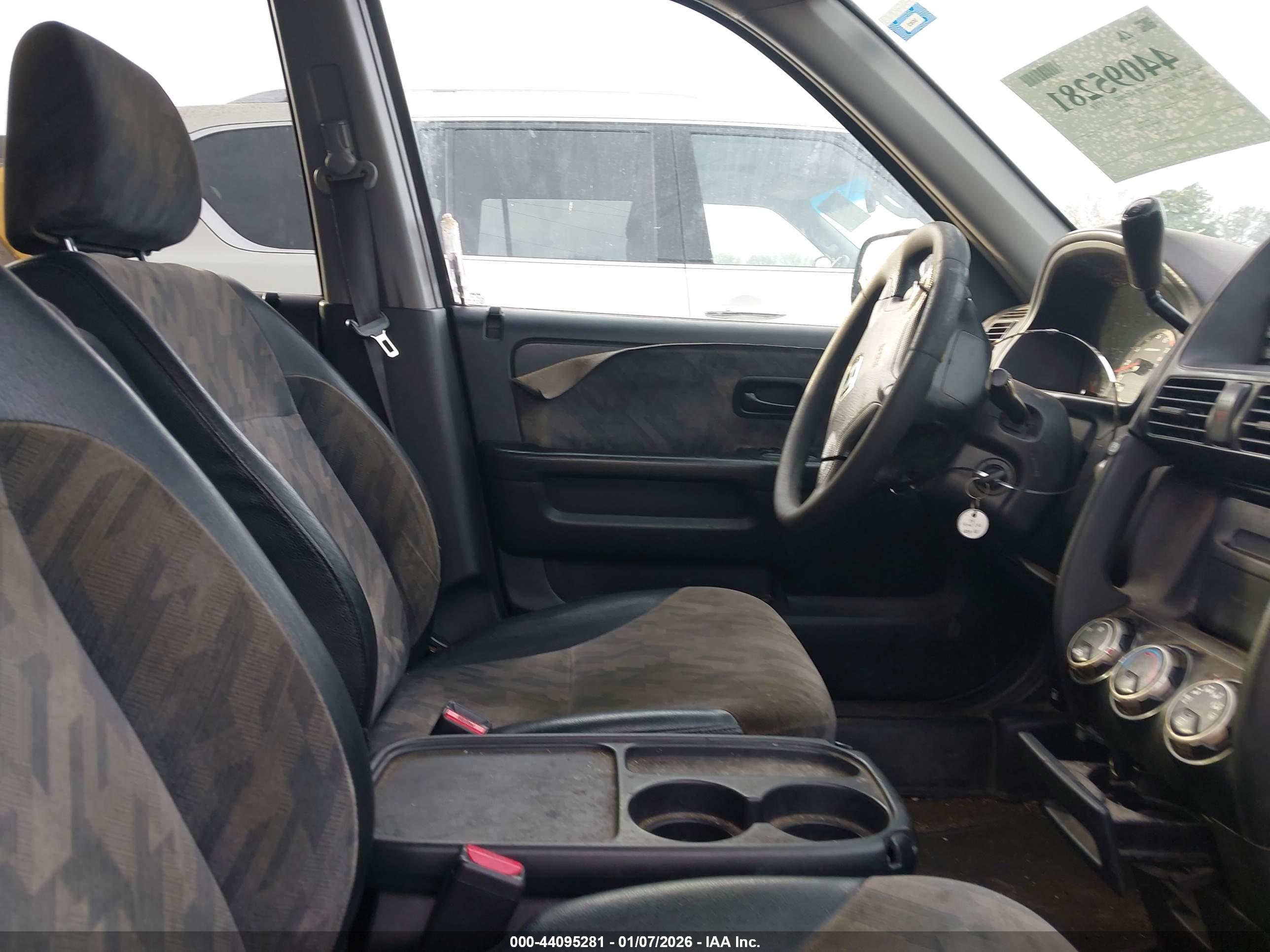 HONDA CR-V image 5