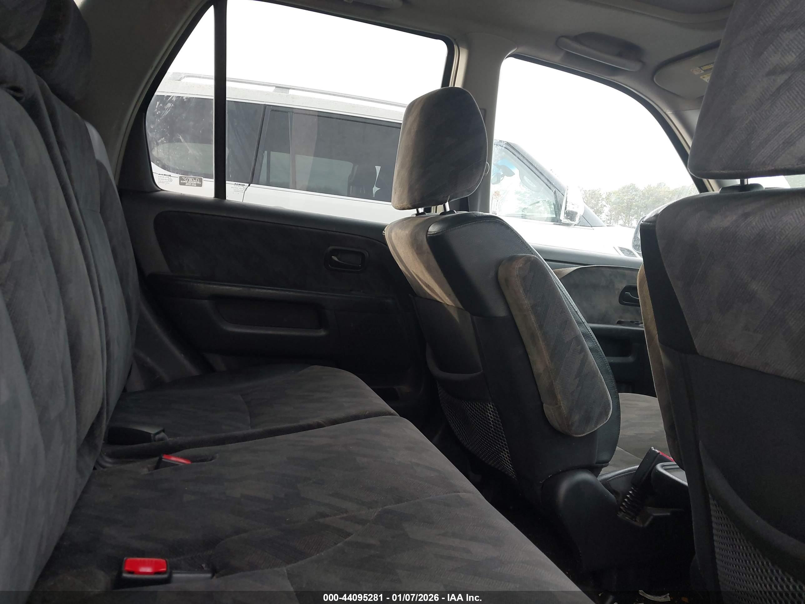 HONDA CR-V image 8