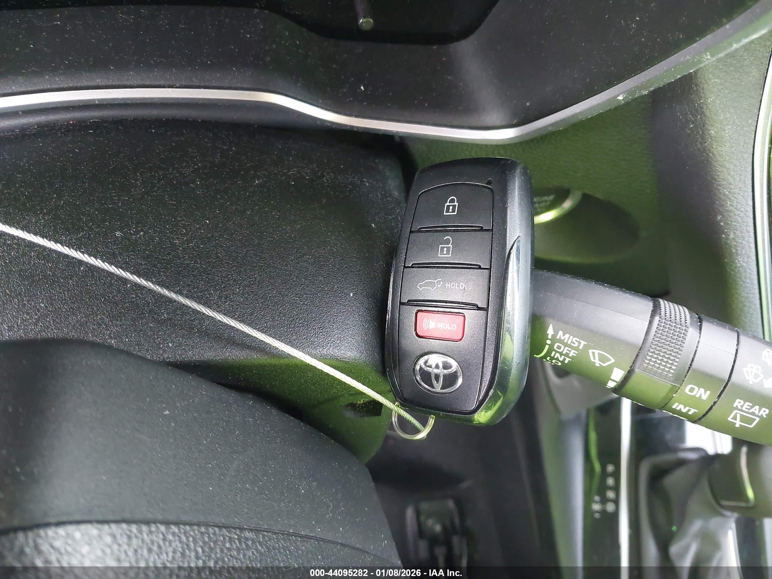 TOYOTA COROLLA image 11