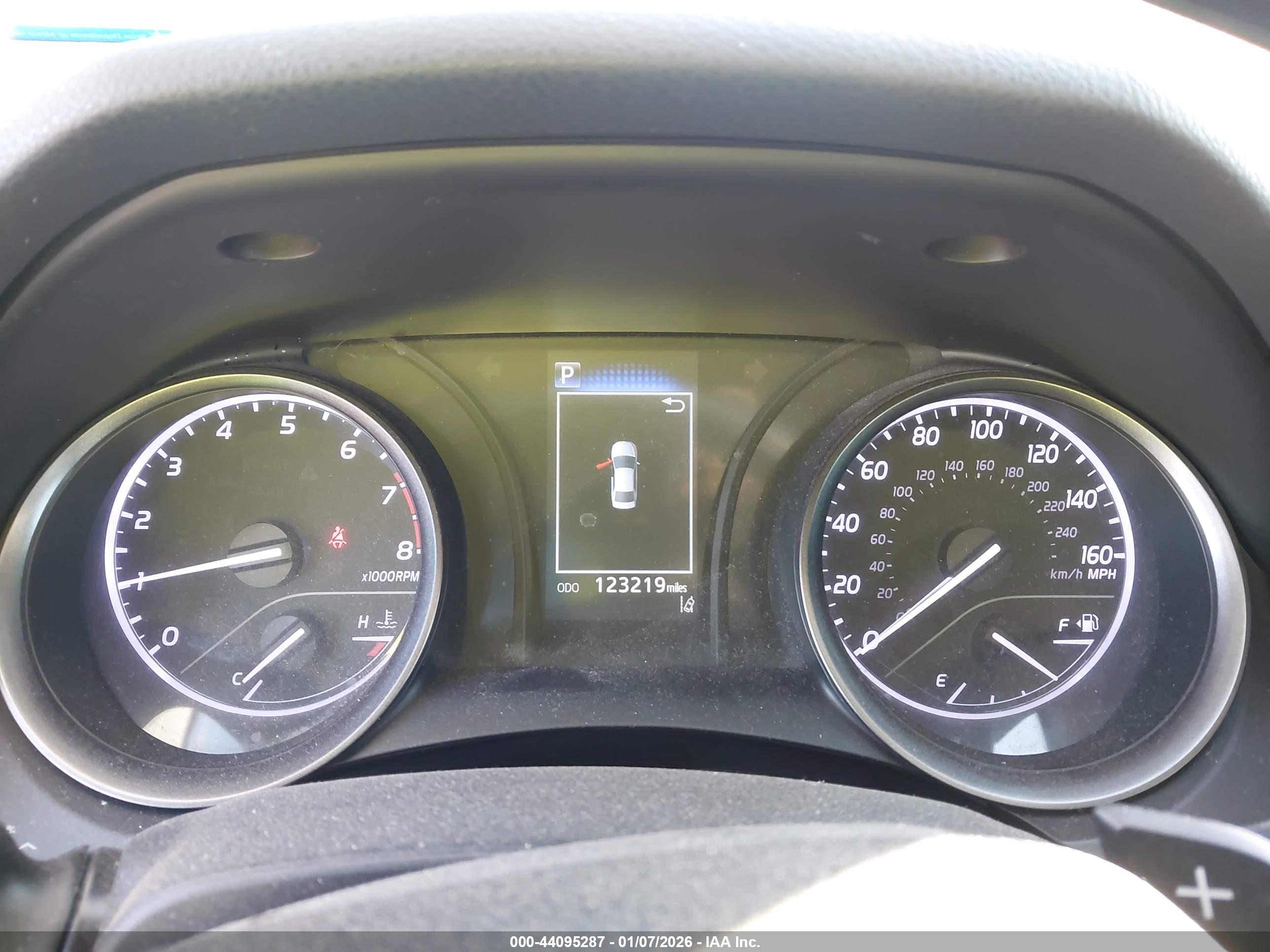 TOYOTA CAMRY image 7