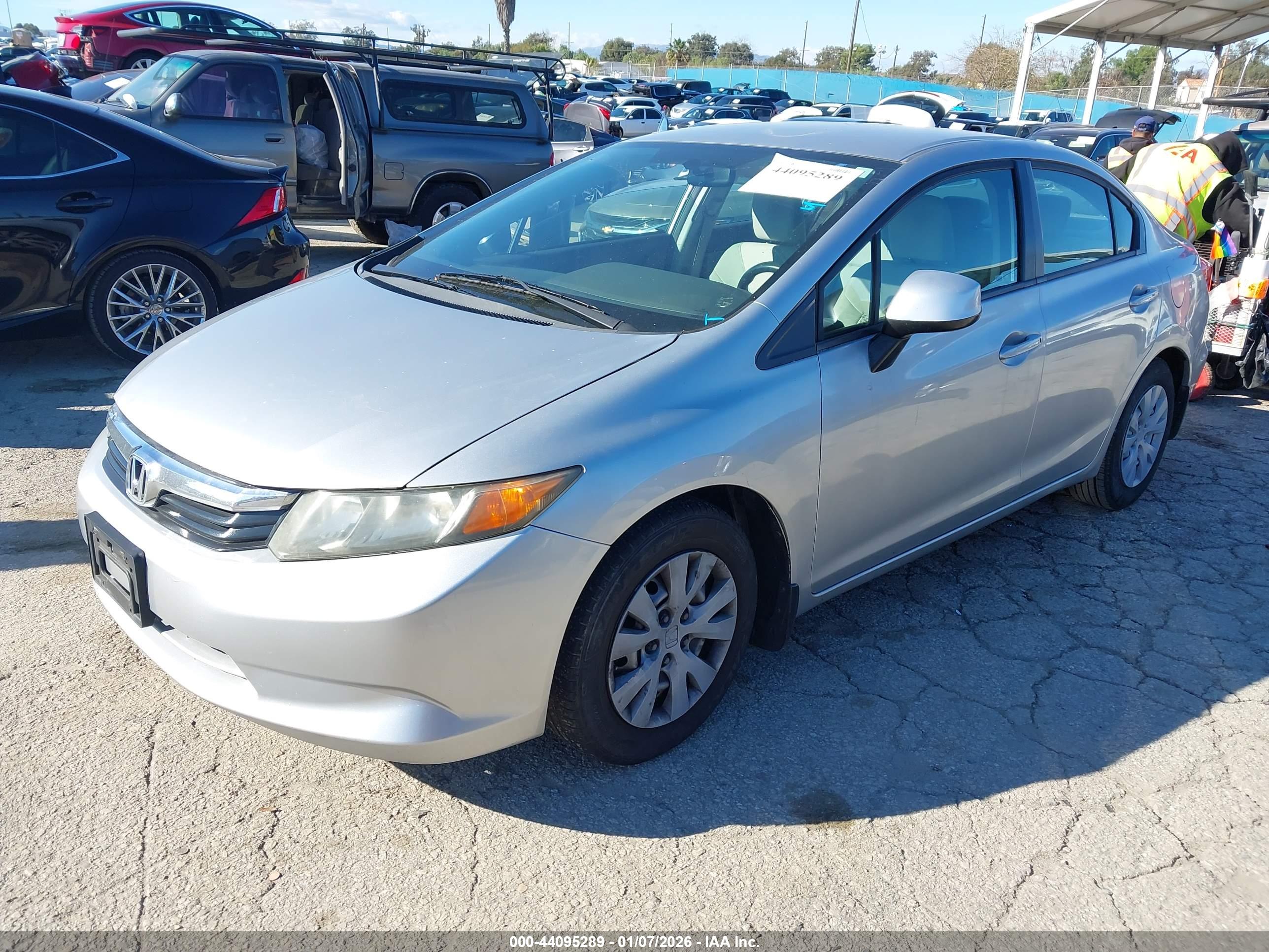 HONDA CIVIC image 2