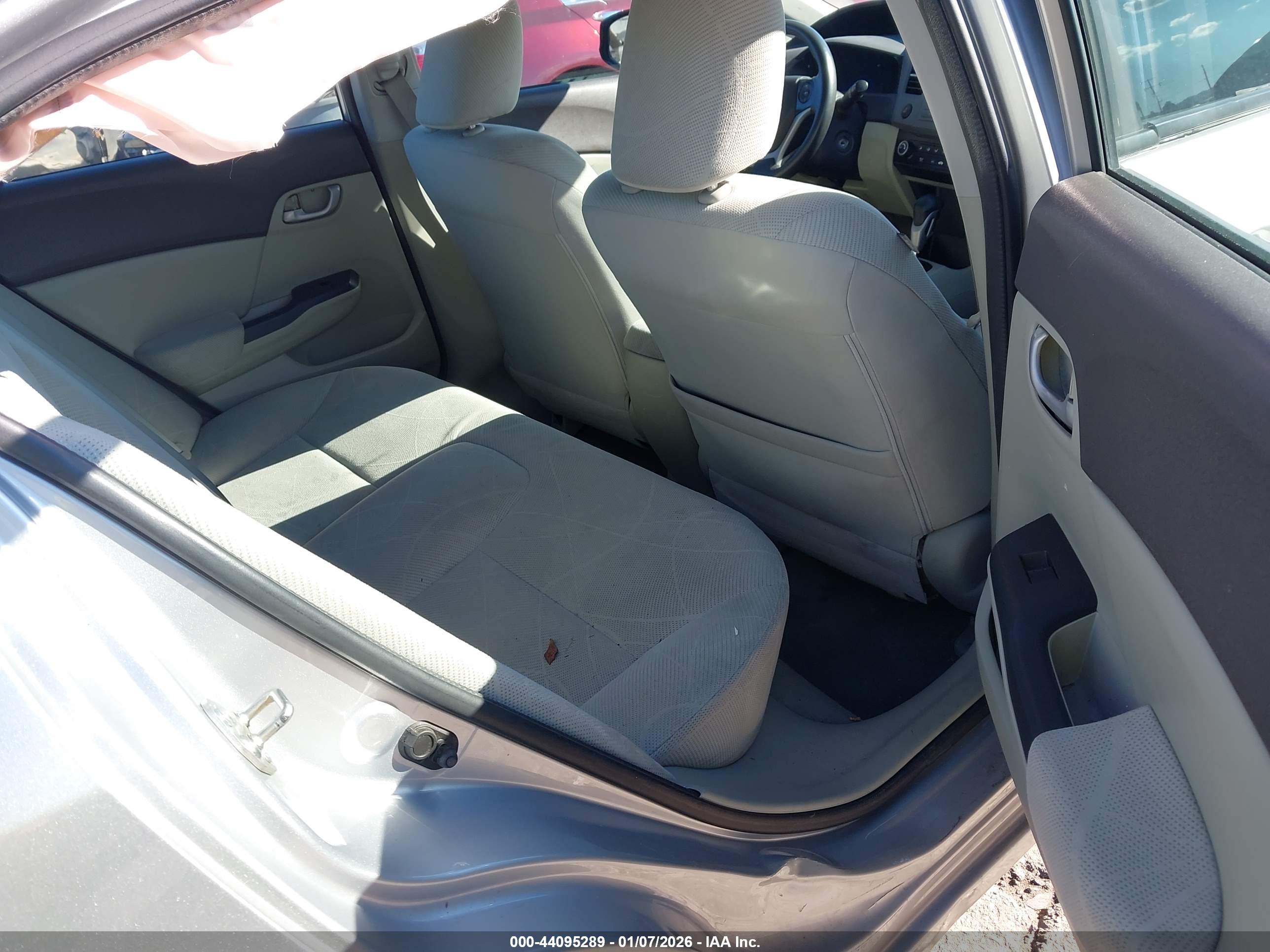 HONDA CIVIC image 8