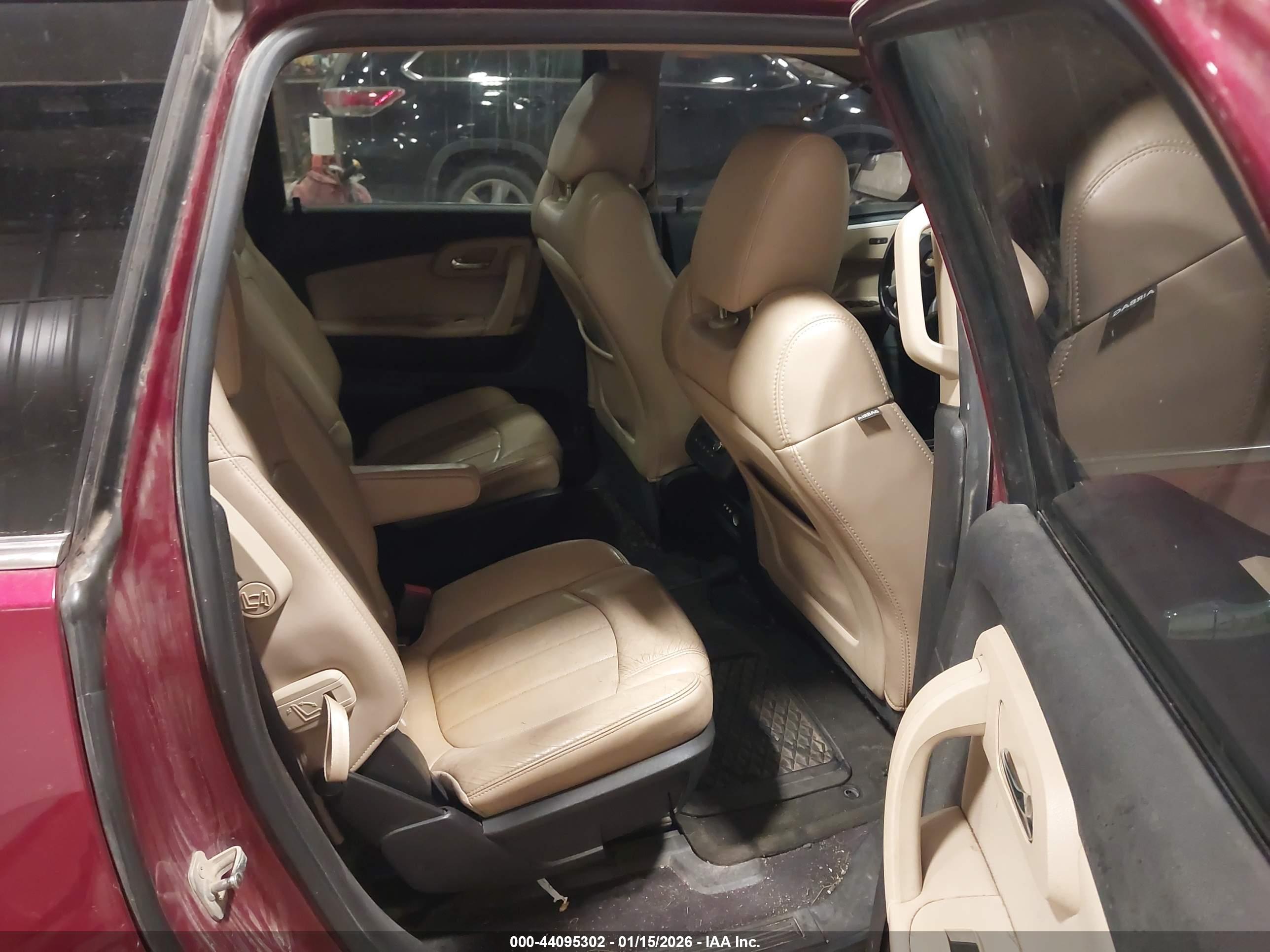 CHEVROLET TRAVERSE image 8