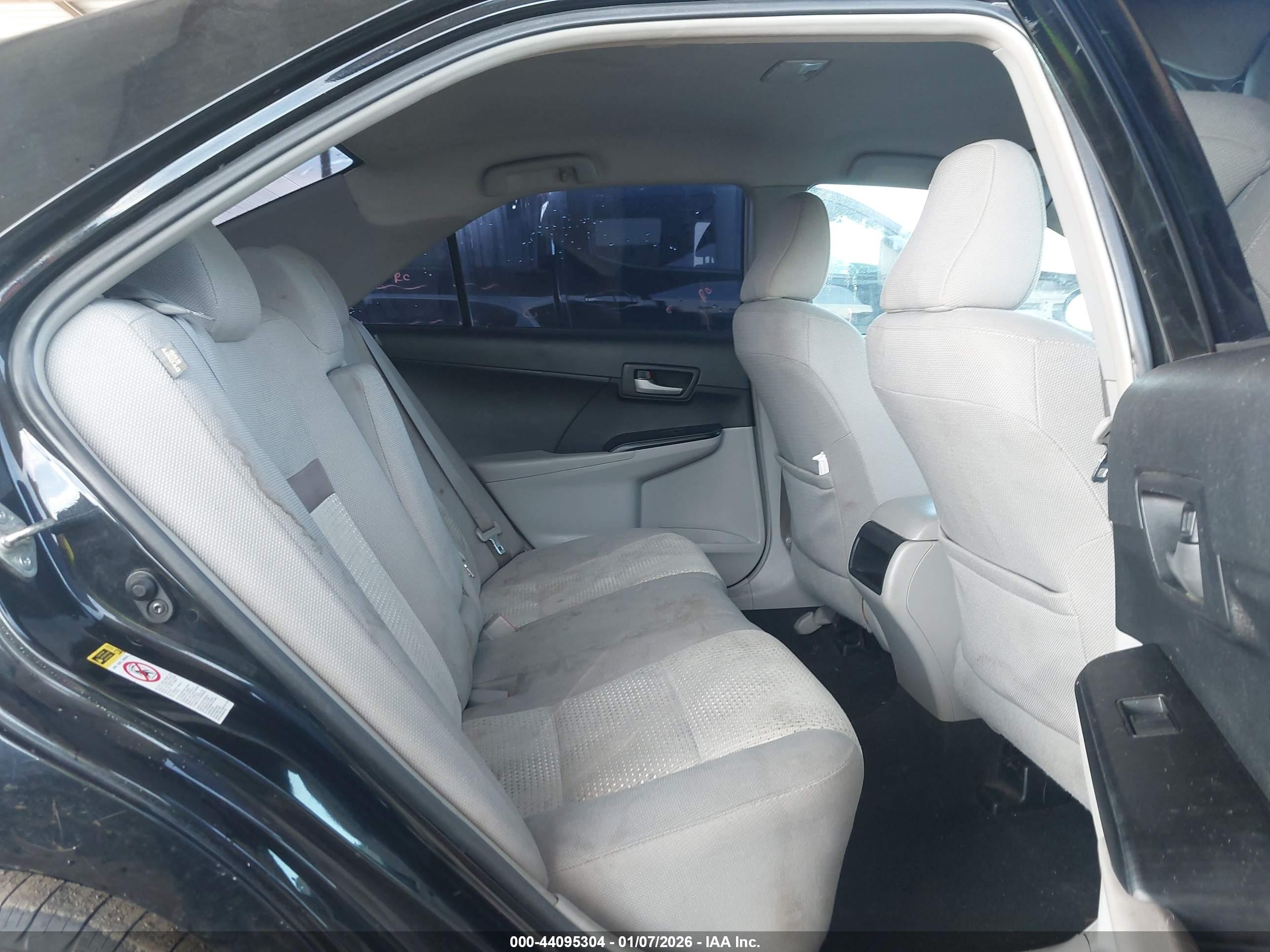 TOYOTA CAMRY image 8