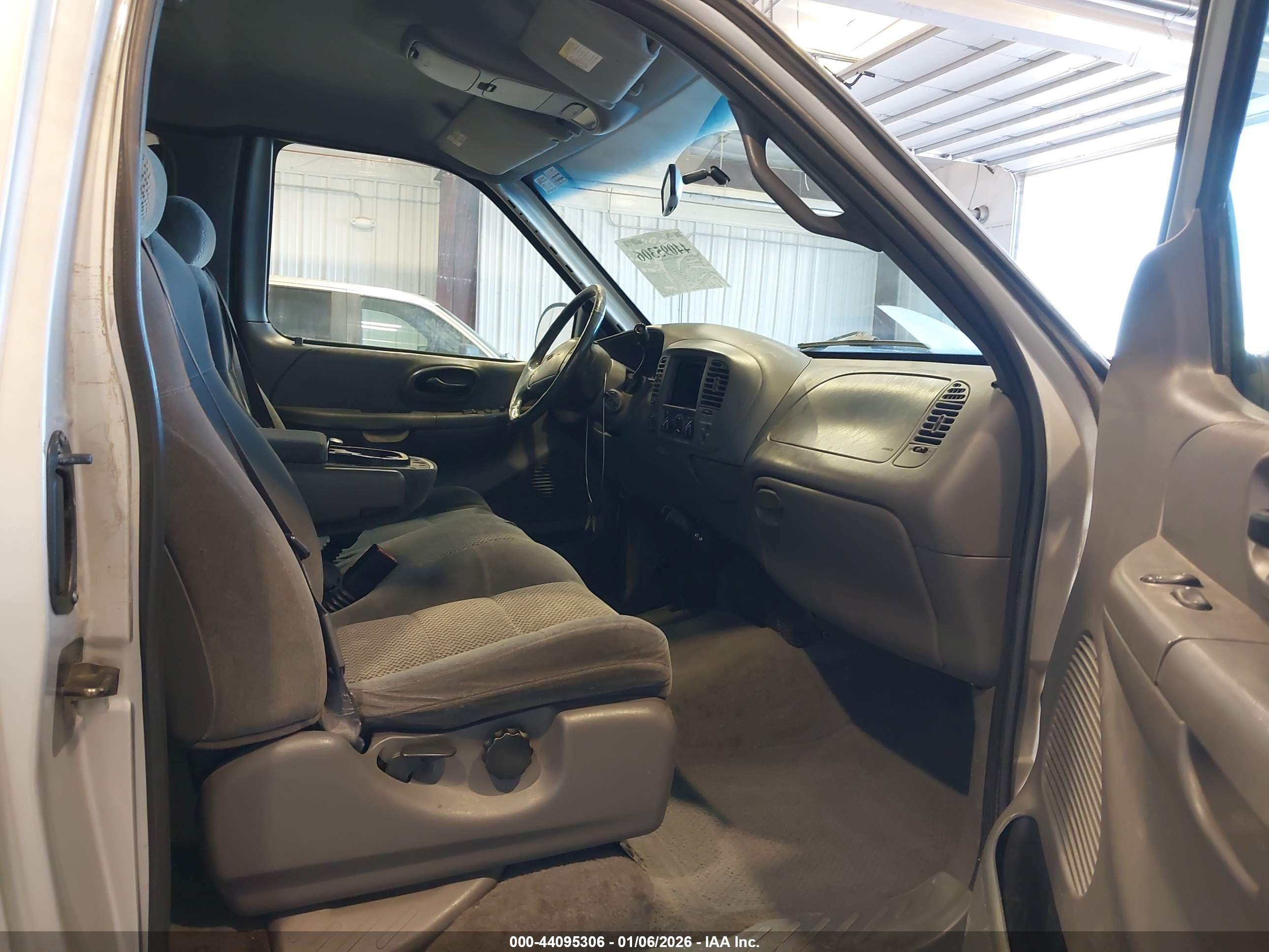 FORD F-150 image 5