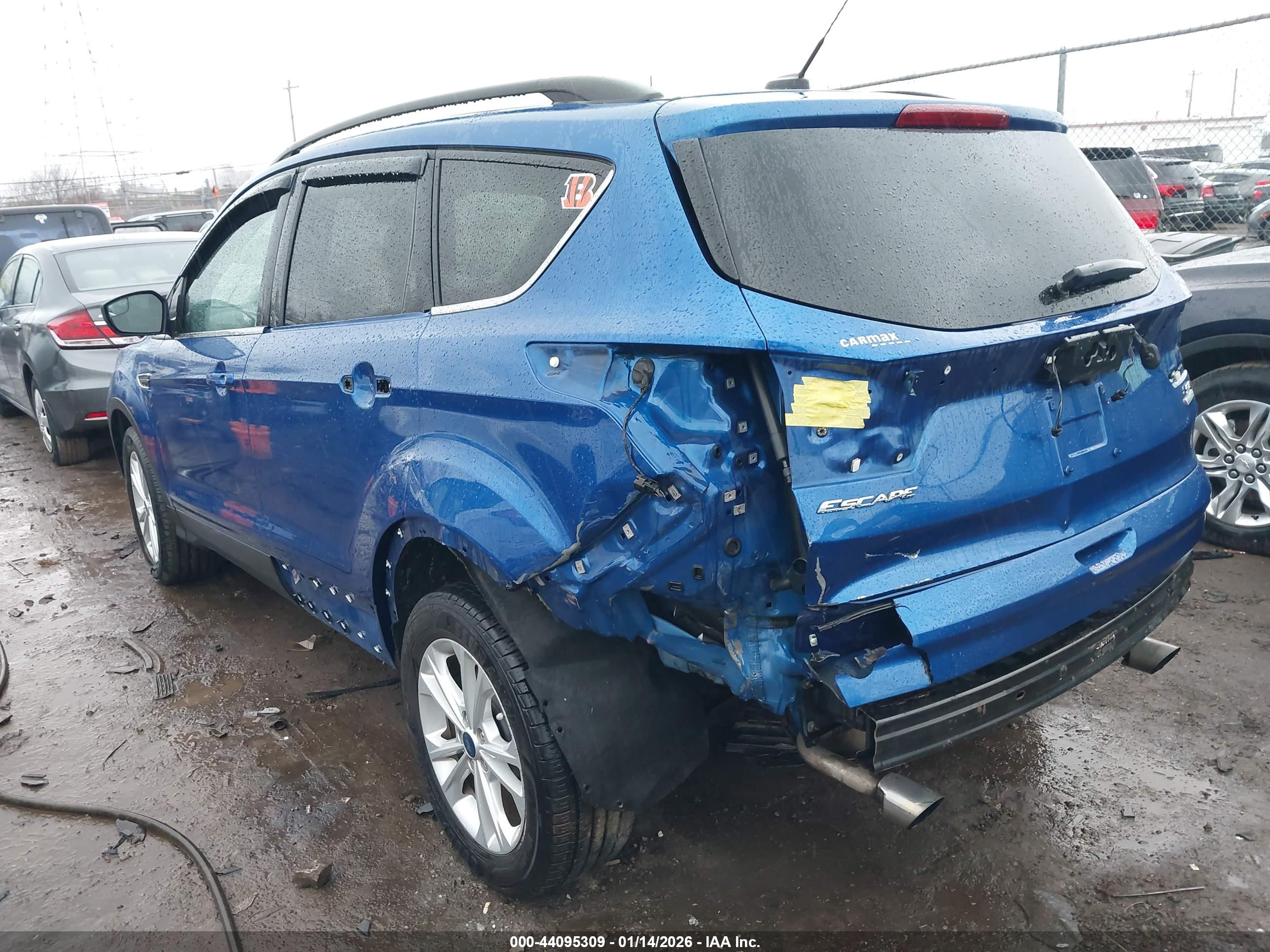FORD ESCAPE image 3