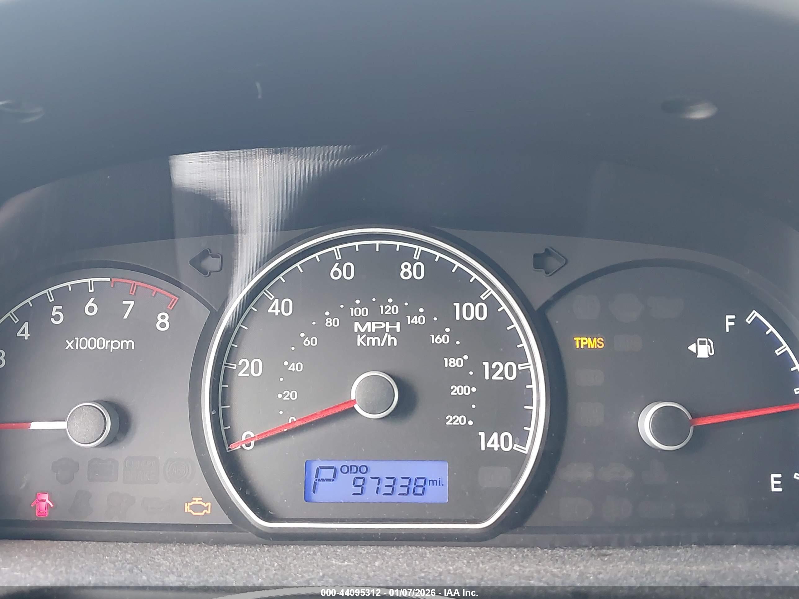 HYUNDAI ELANTRA image 7