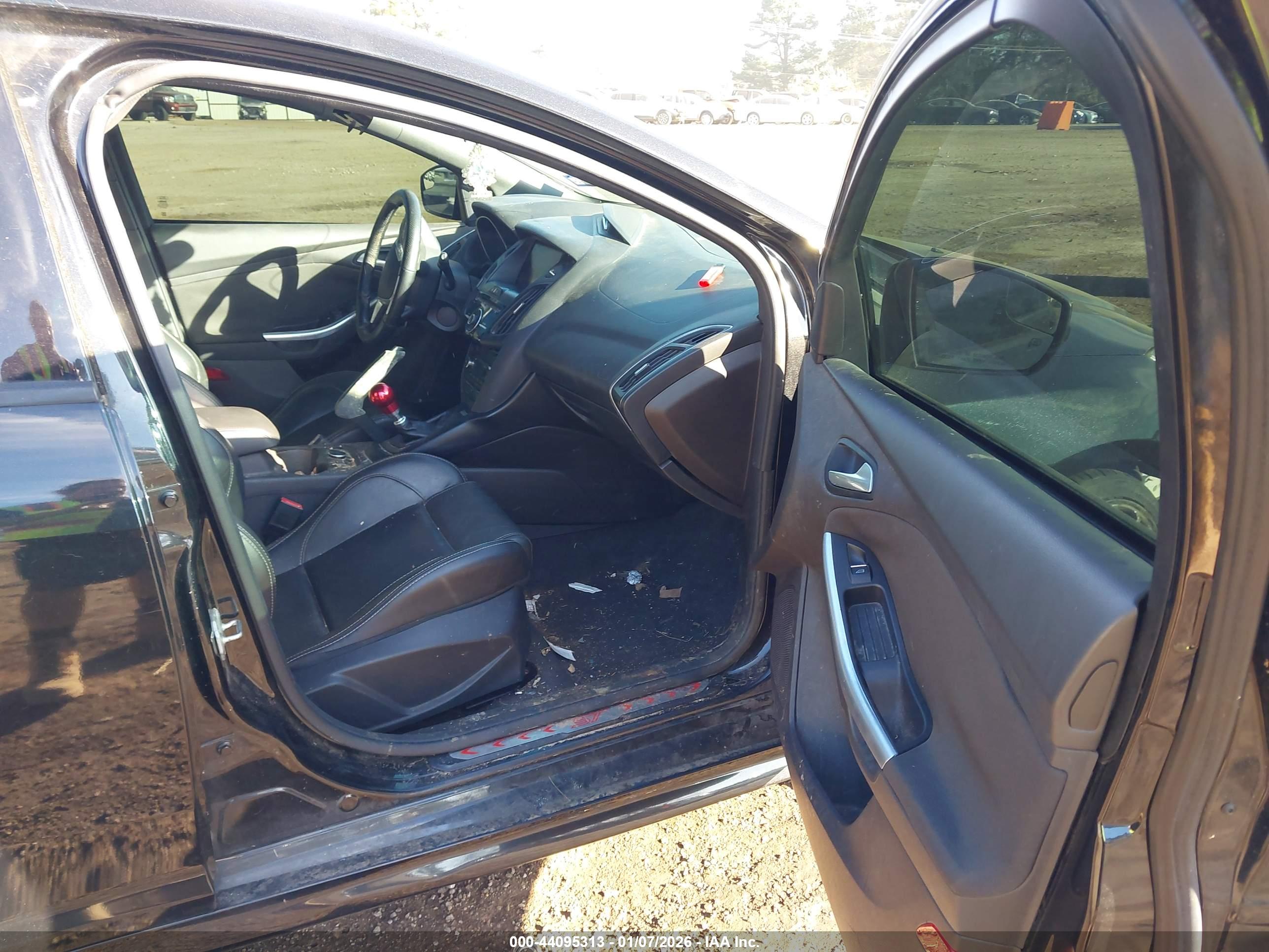 FORD FOCUS image 5