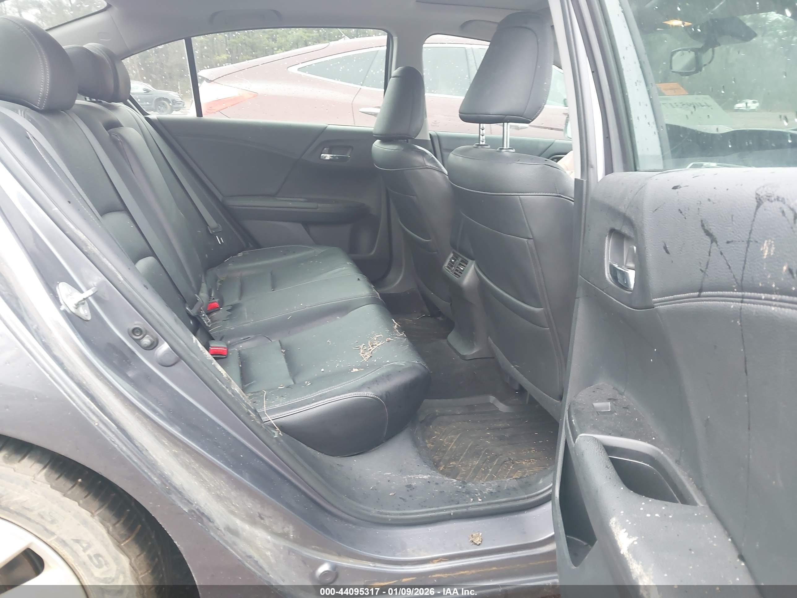 HONDA ACCORD image 8