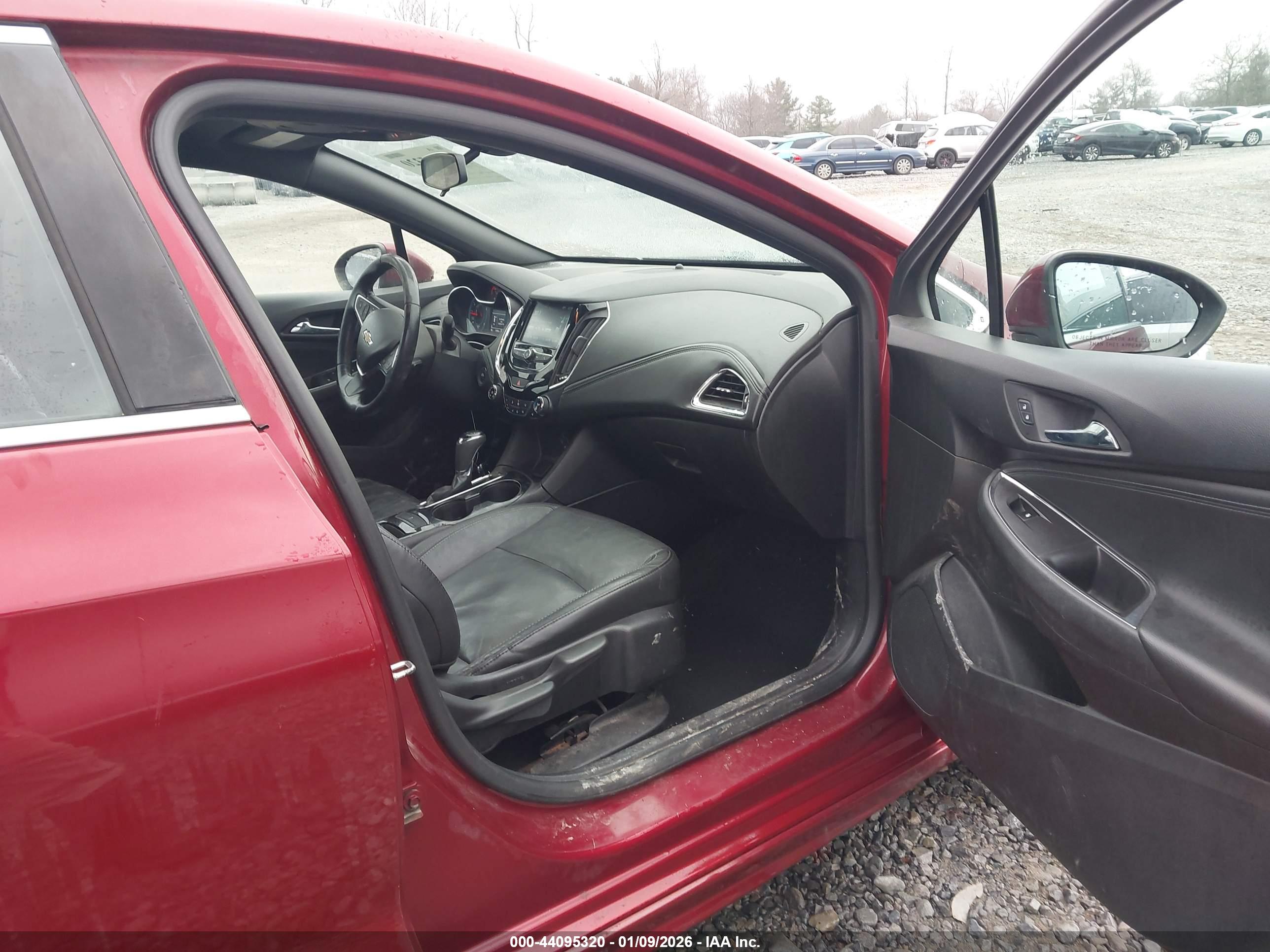 CHEVROLET CRUZE image 5
