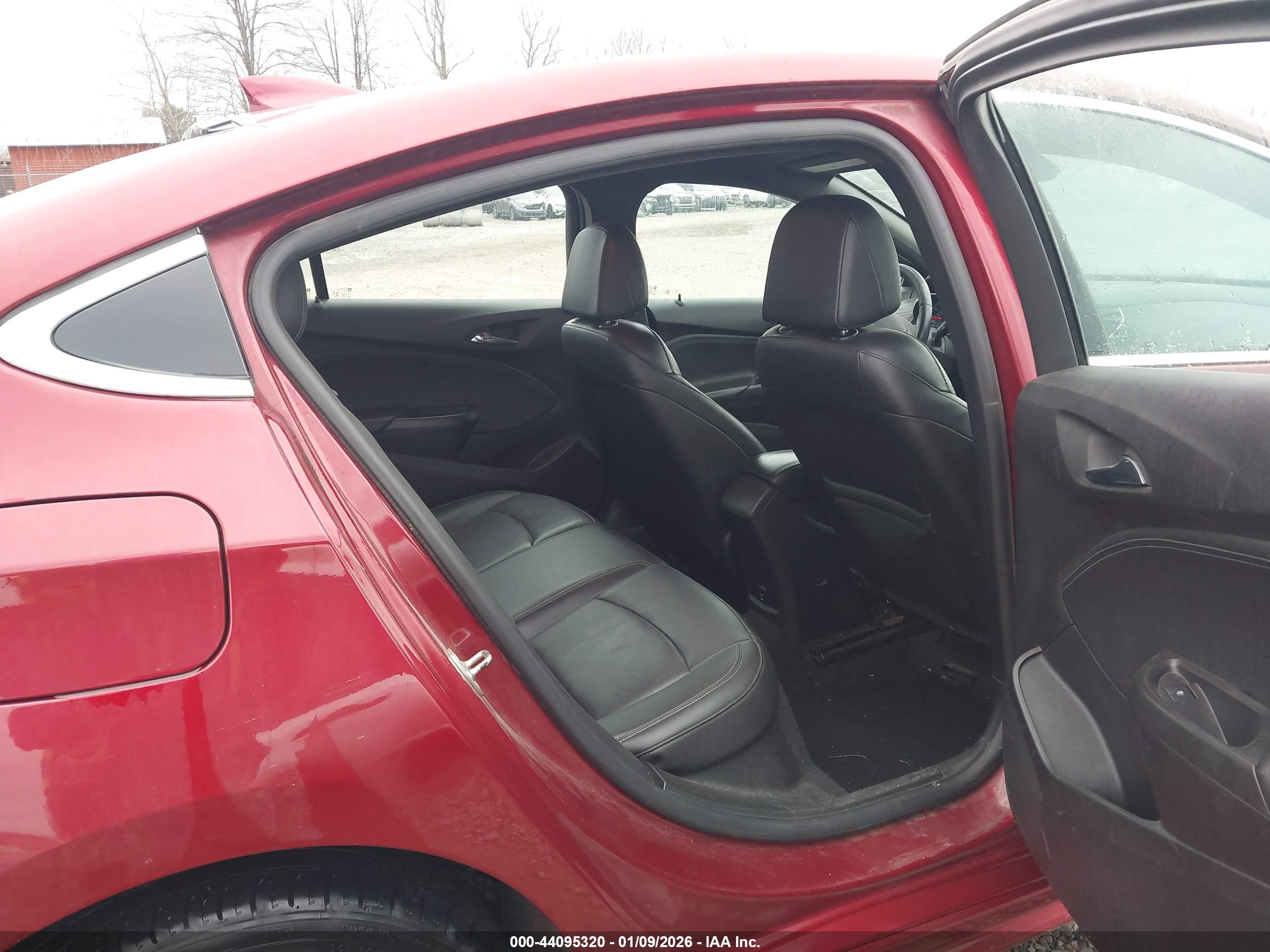 CHEVROLET CRUZE image 8