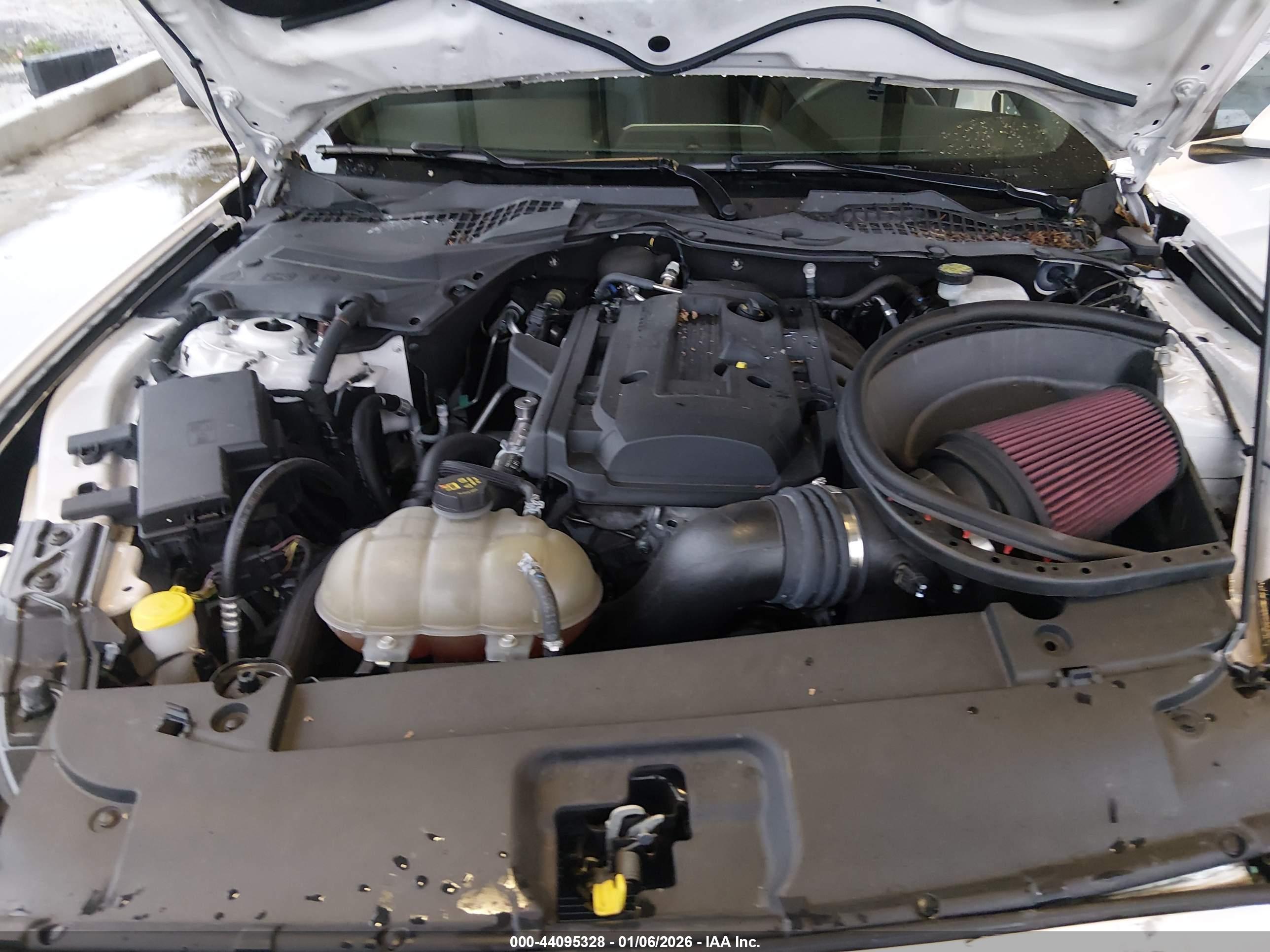 FORD MUSTANG image 10