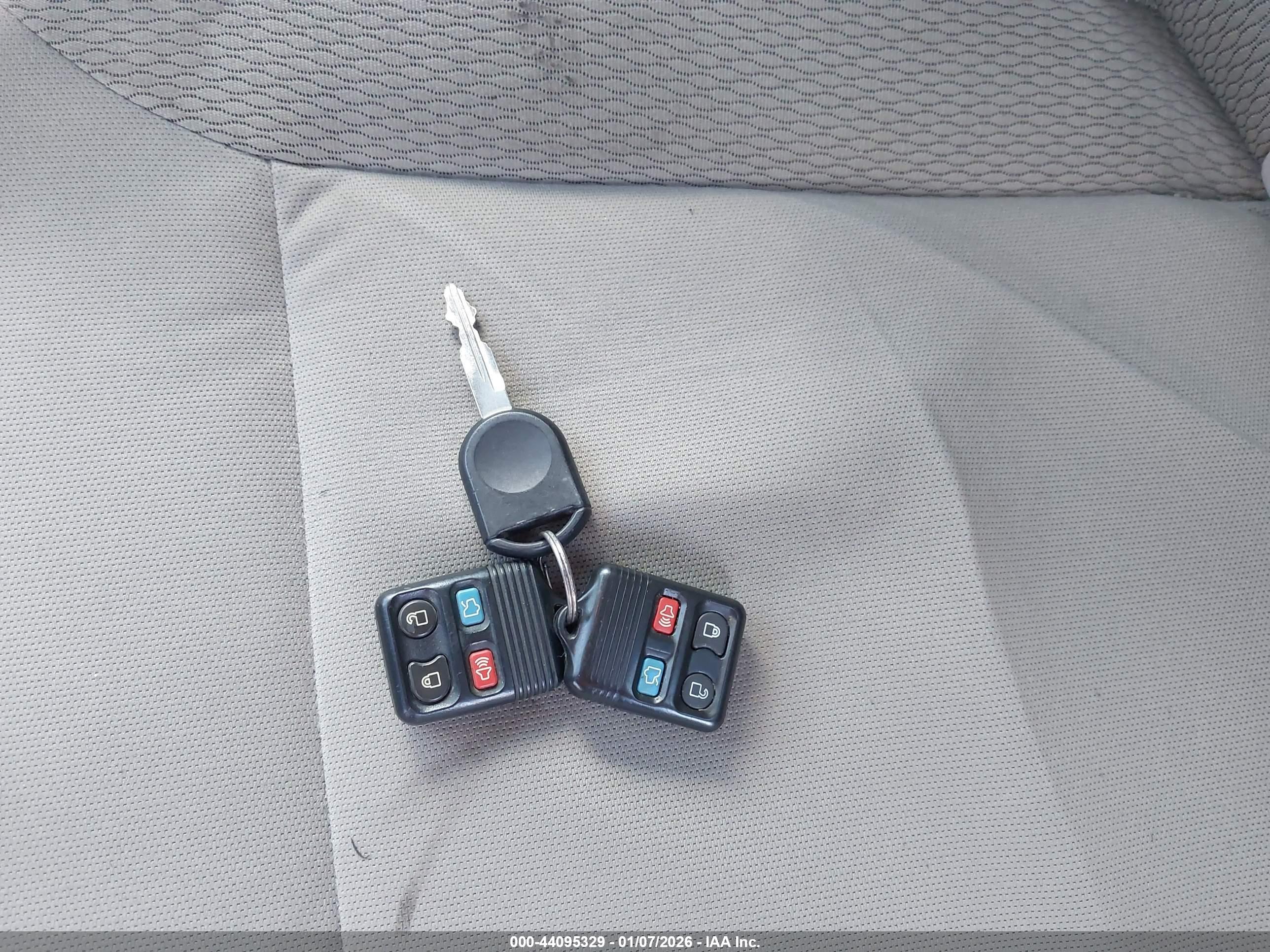 FORD FOCUS image 11