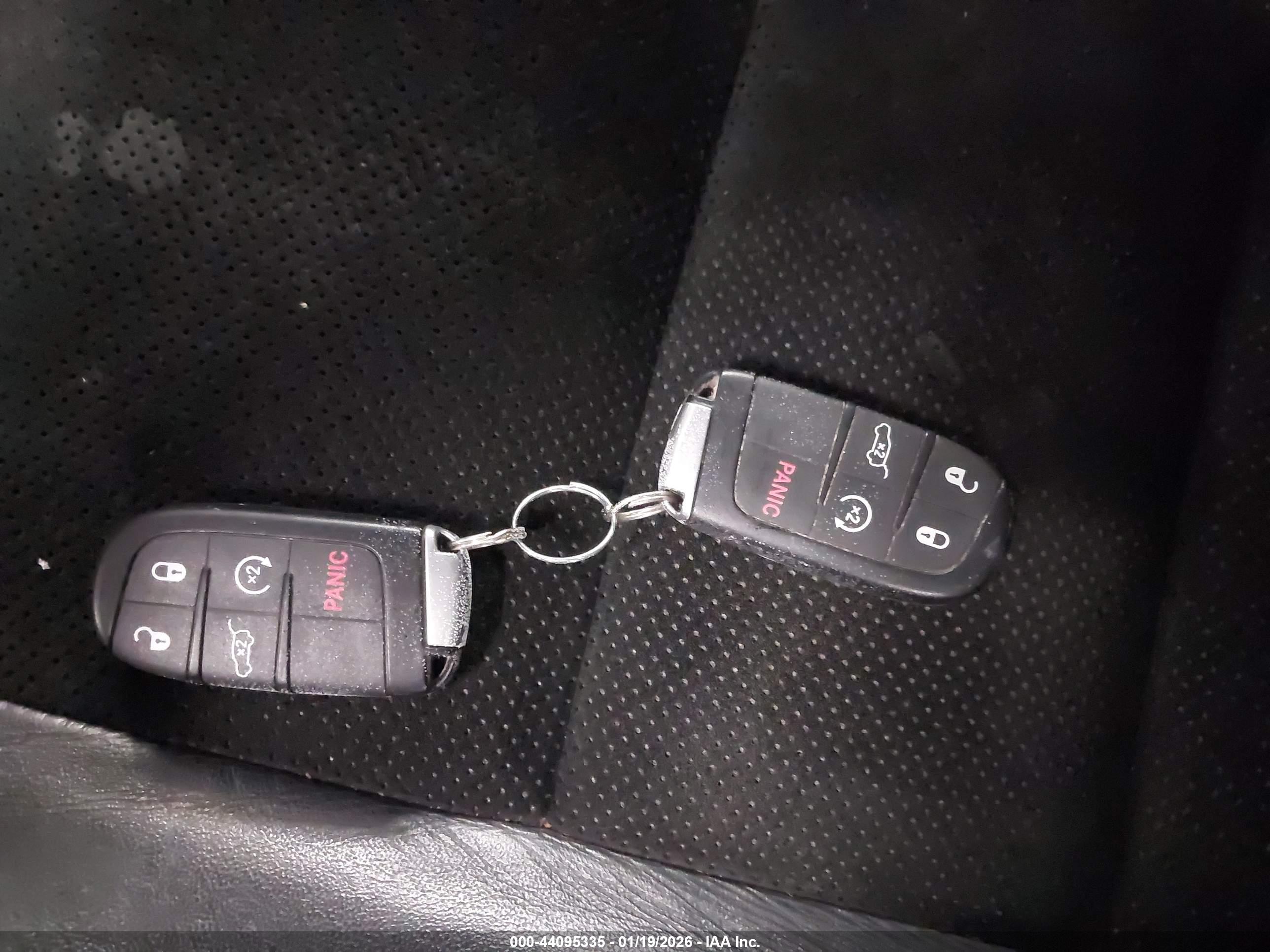 JEEP GRAND image 11