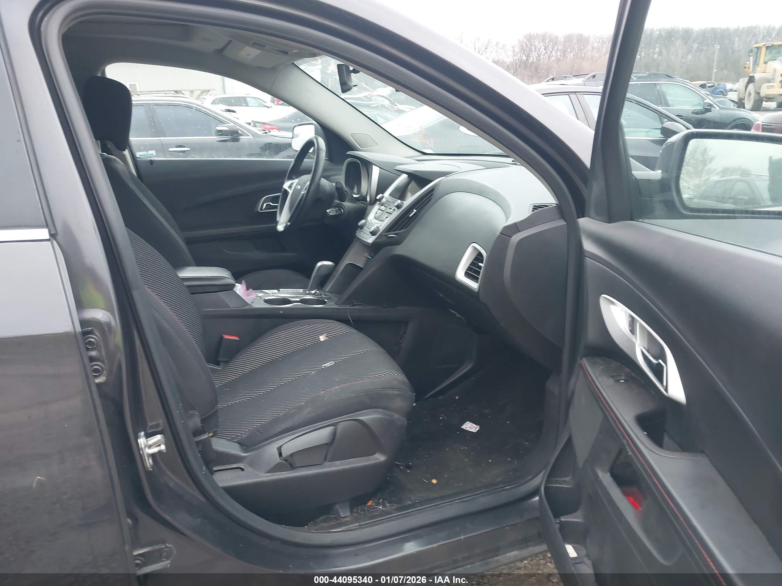 CHEVROLET EQUINOX image 5