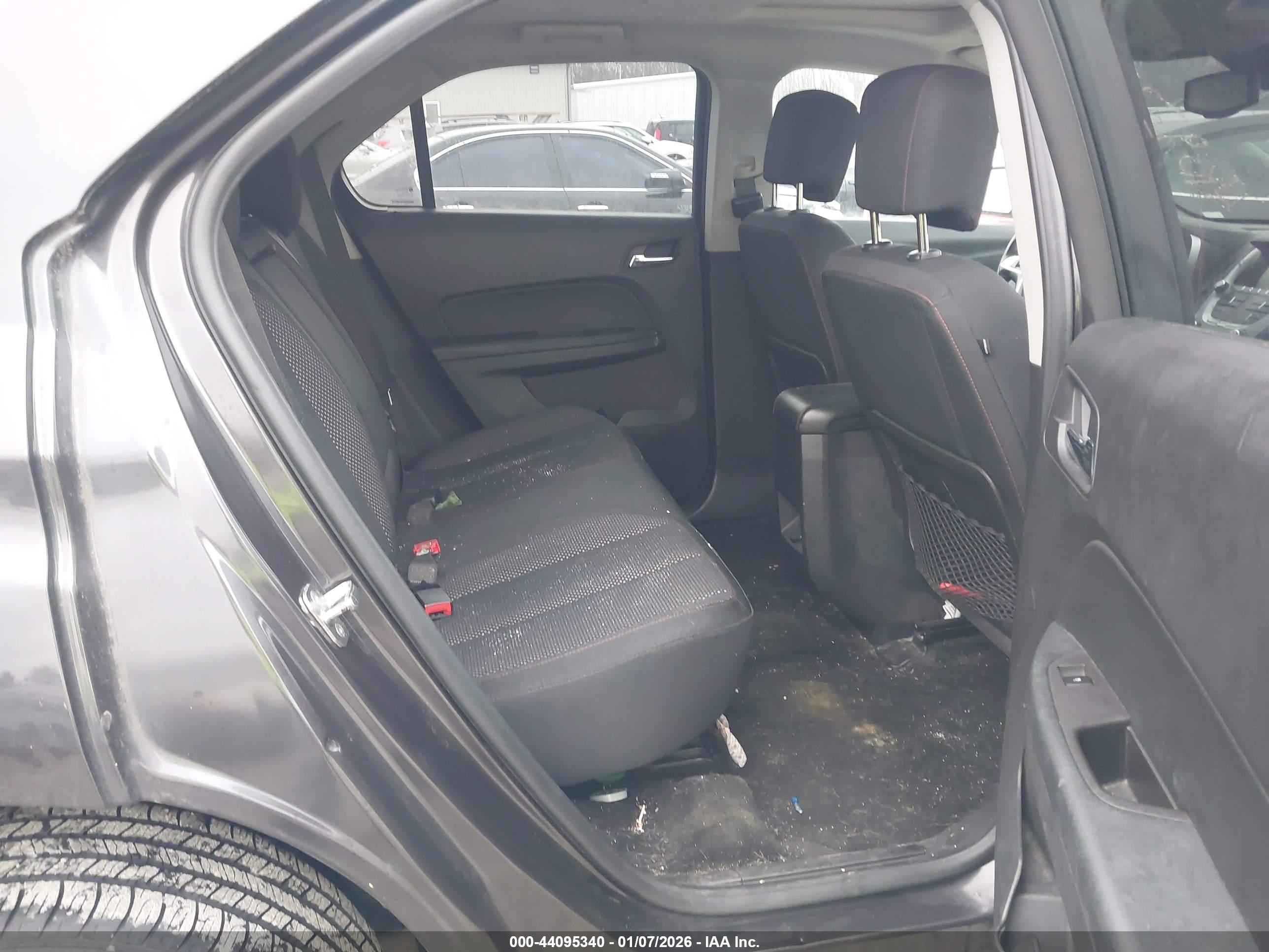 CHEVROLET EQUINOX image 8