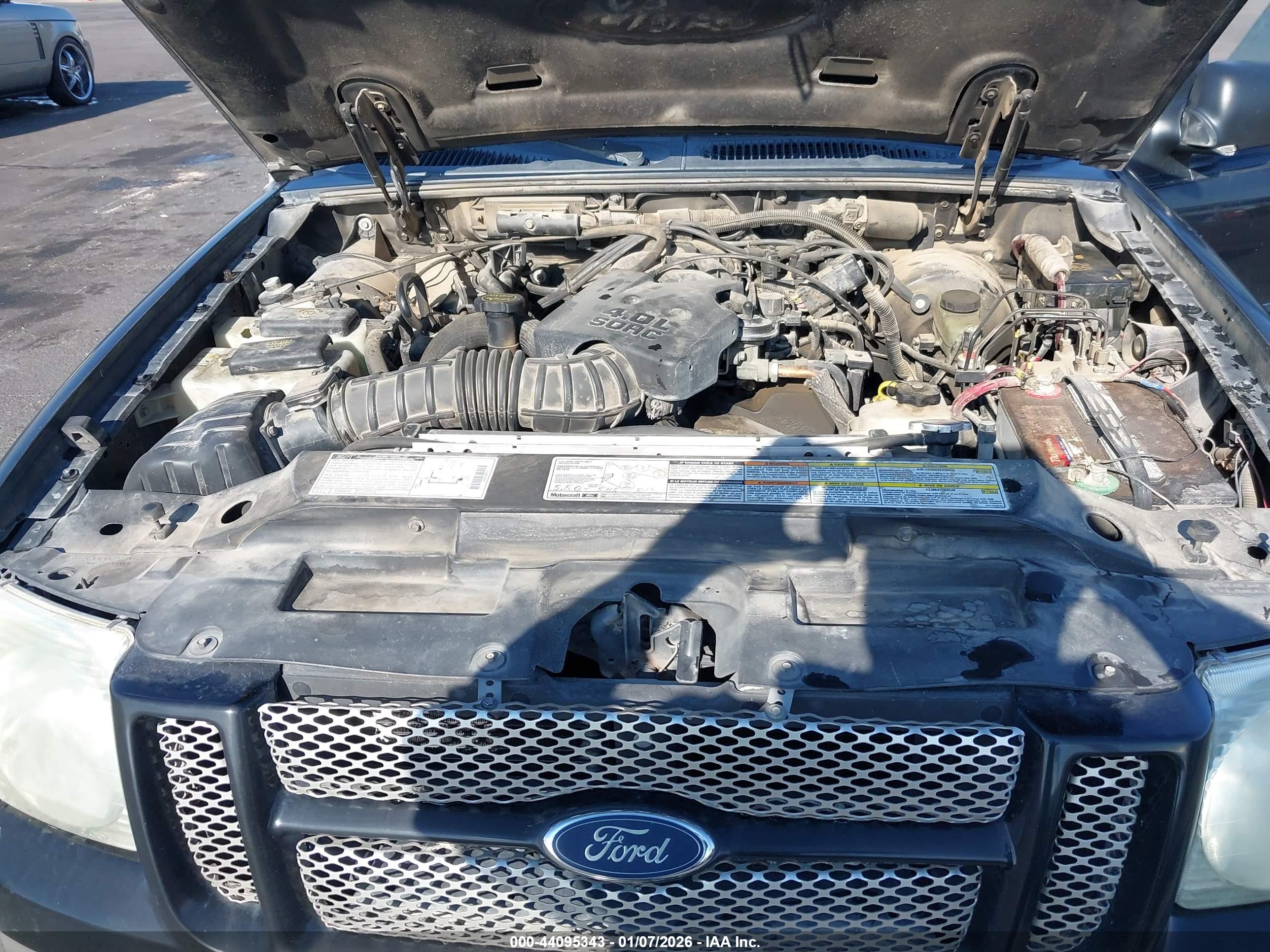 FORD EXPLORER image 10