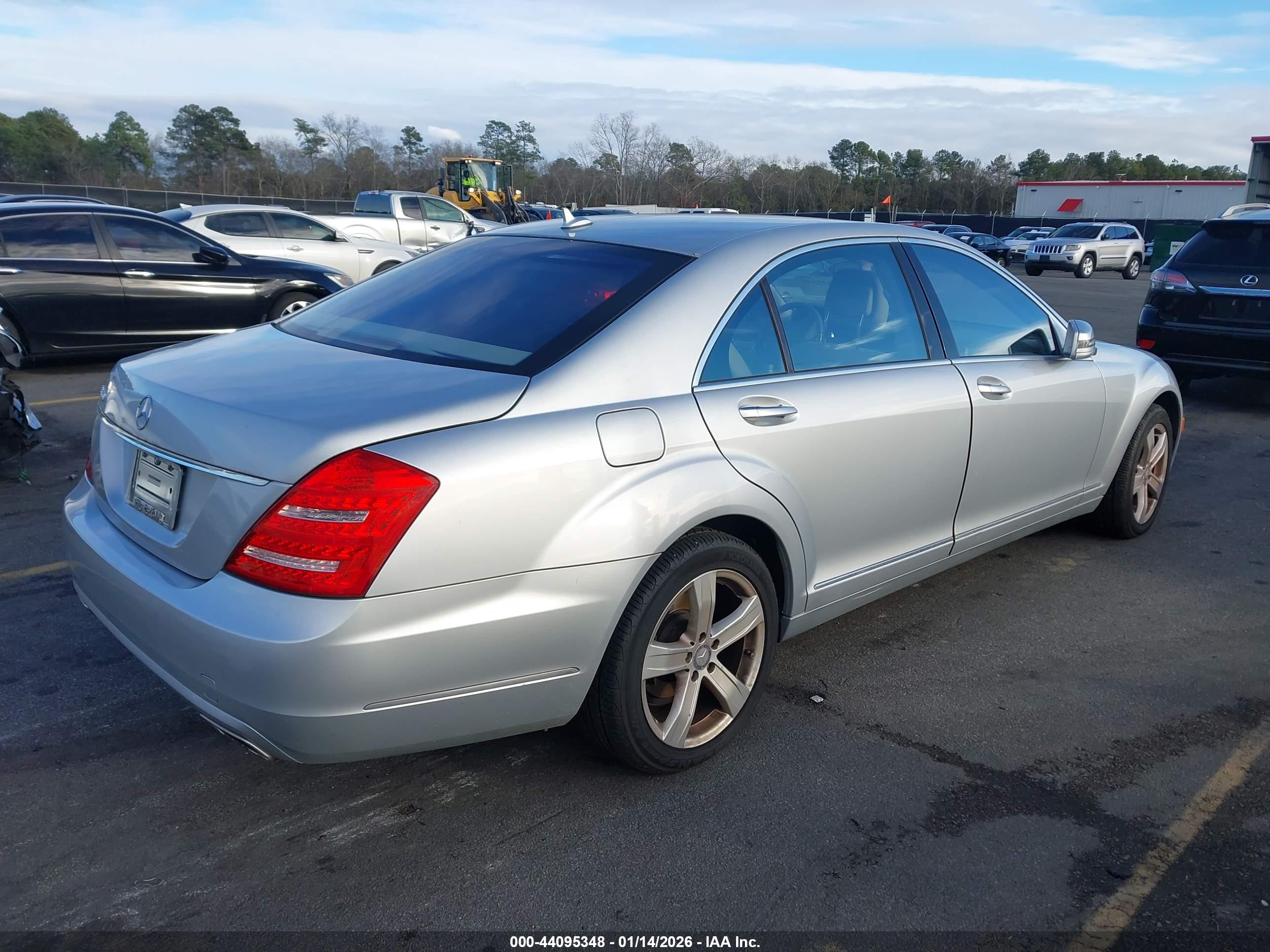 MERCEDES-BENZ S image 4
