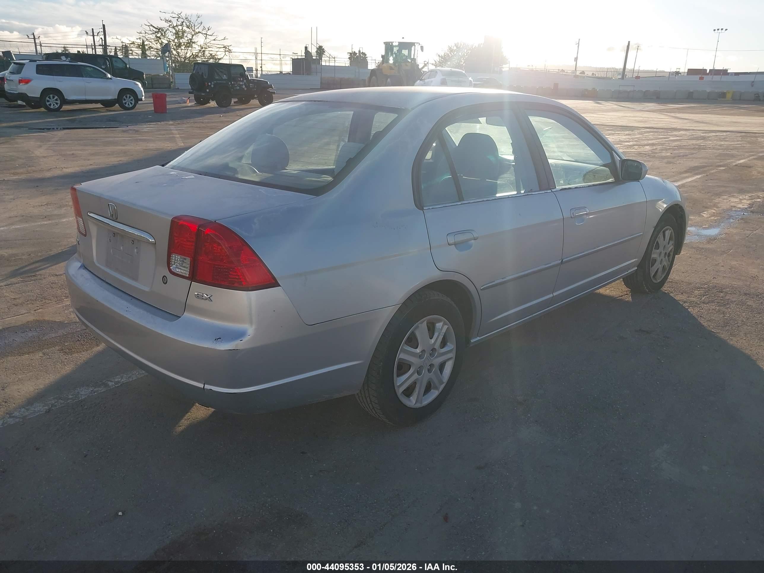 HONDA CIVIC image 4