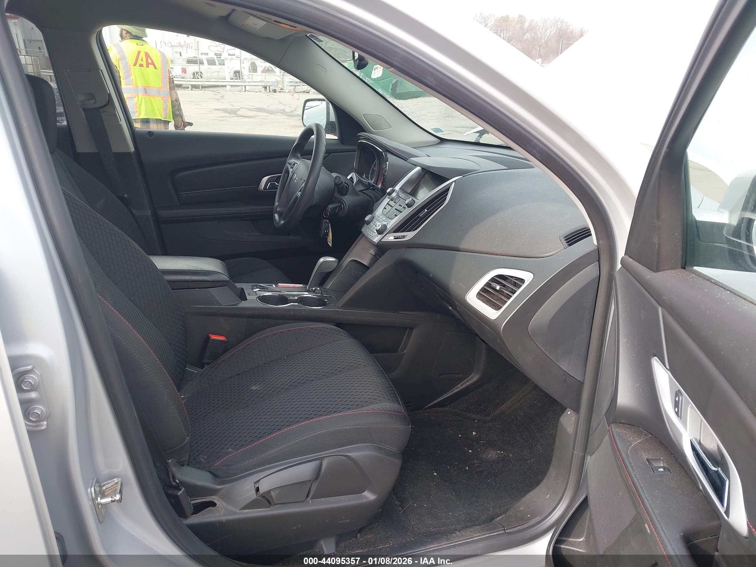 GMC TERRAIN image 5