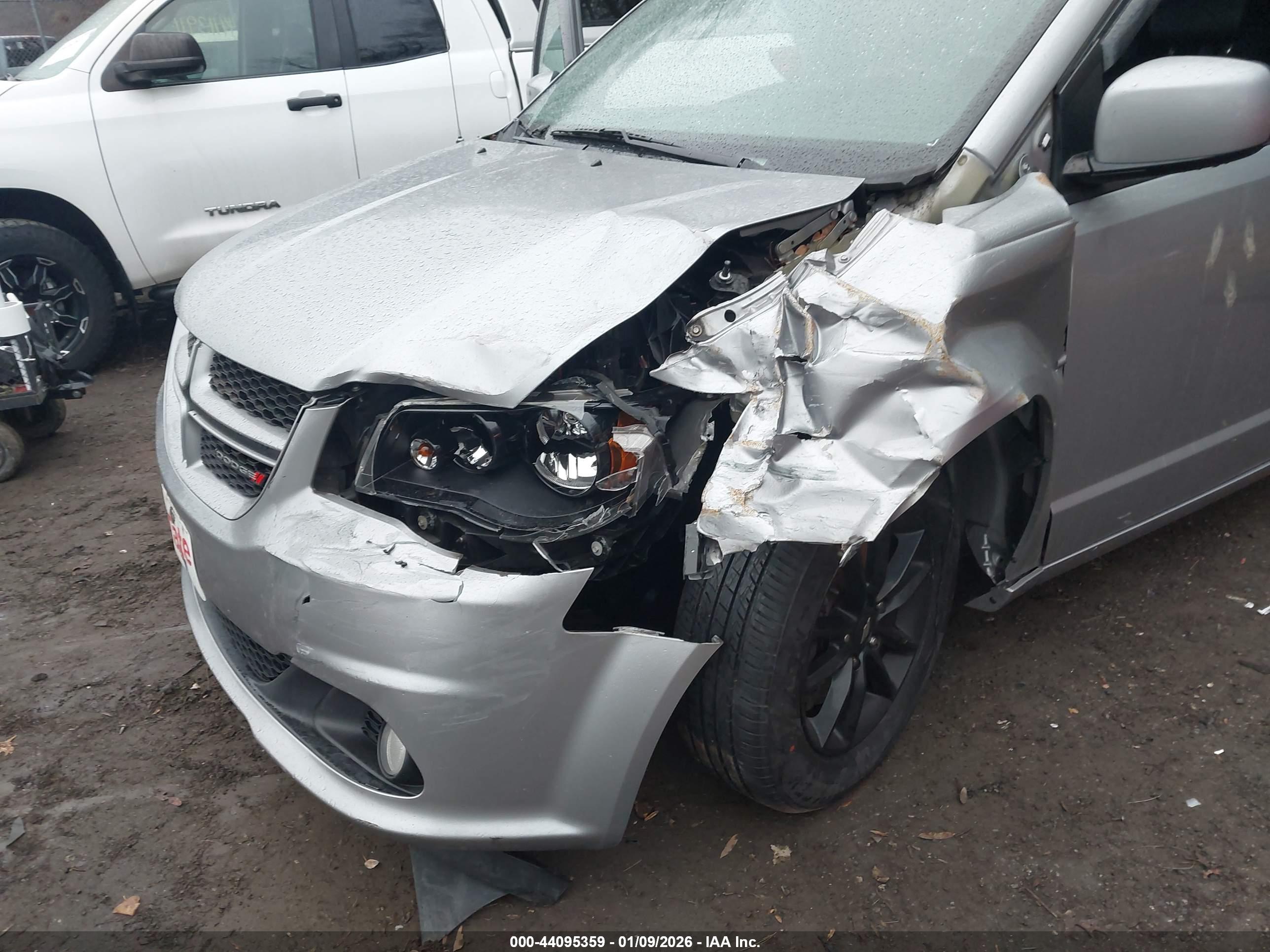 DODGE GRAND image 6