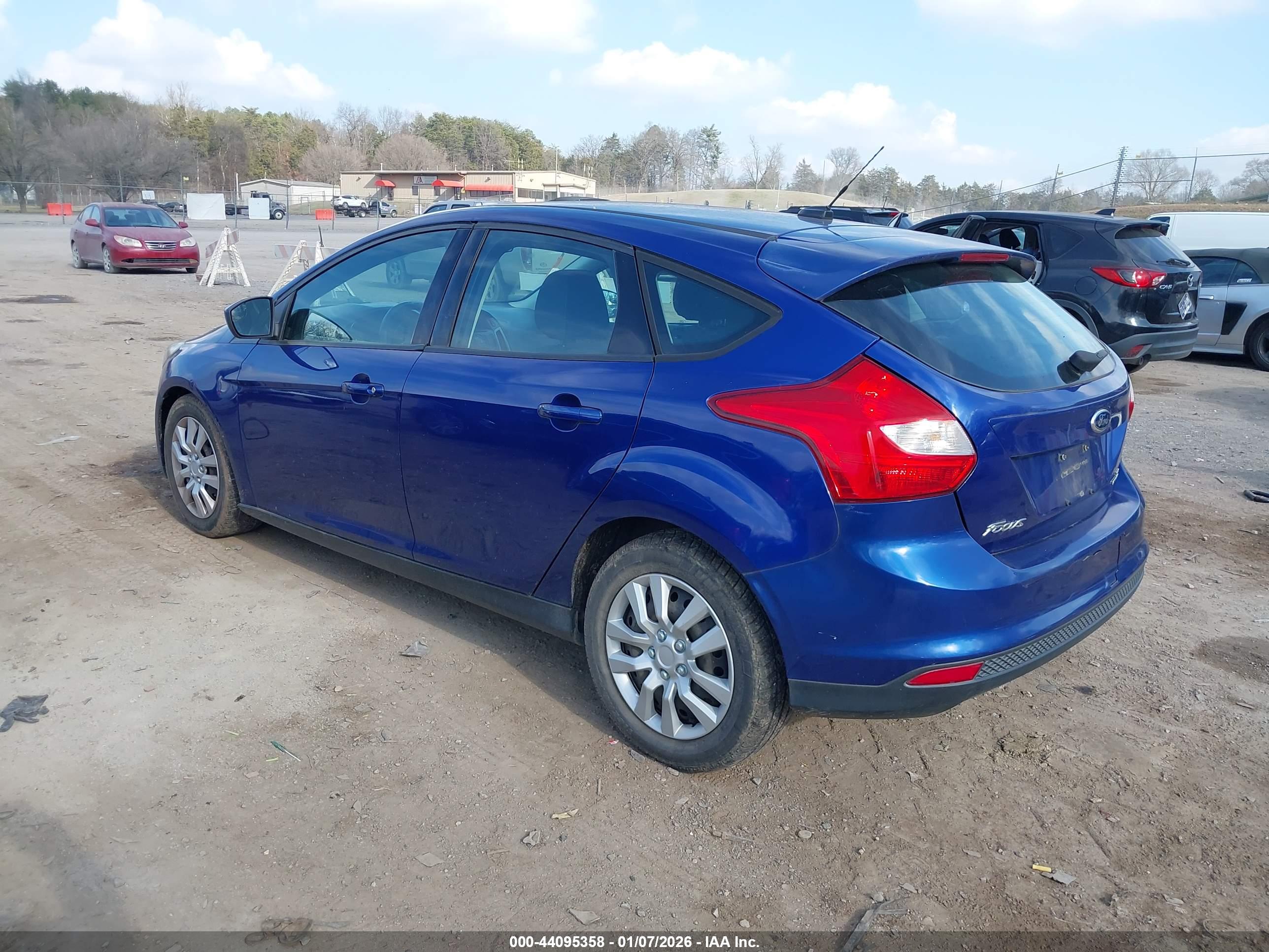 FORD FOCUS image 3