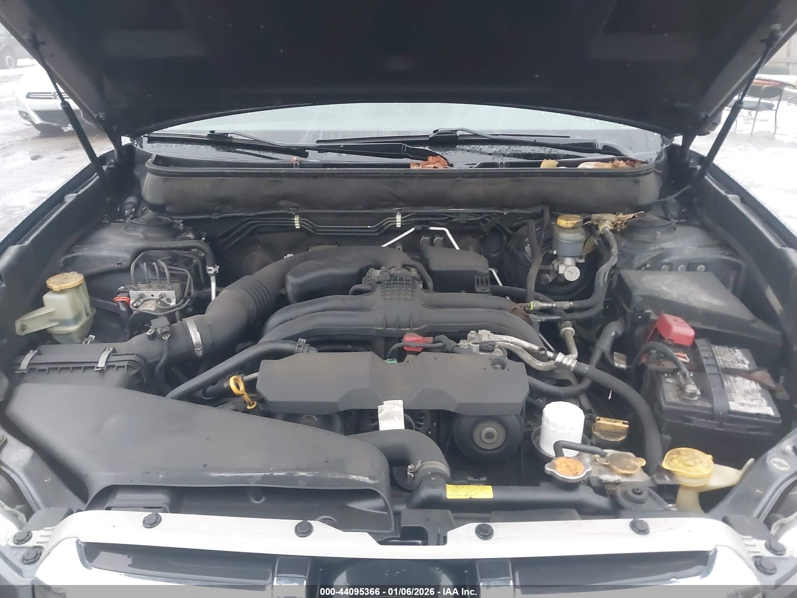 SUBARU OUTBACK image 10