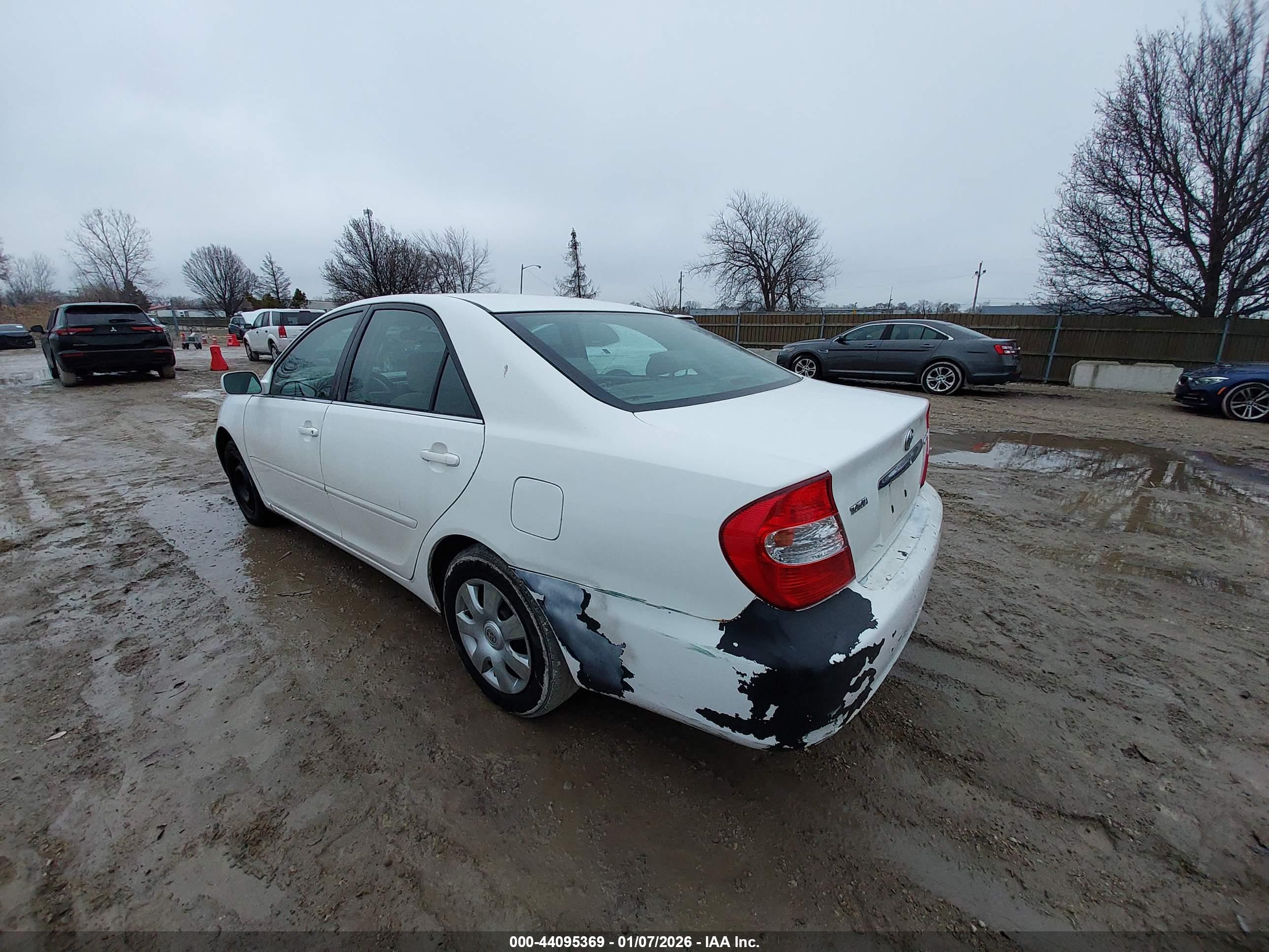 TOYOTA CAMRY image 3
