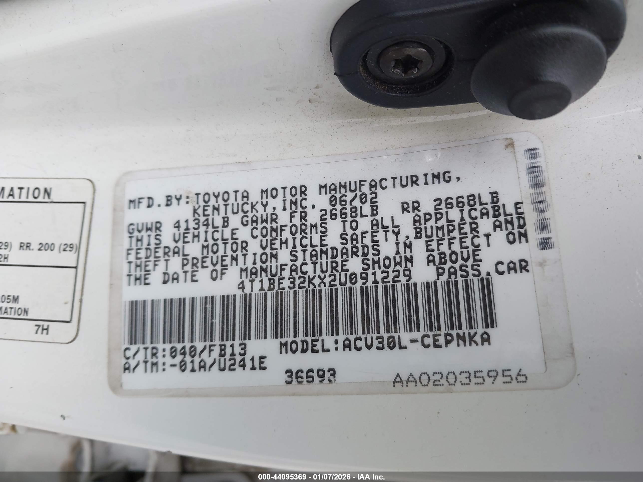 TOYOTA CAMRY image 9